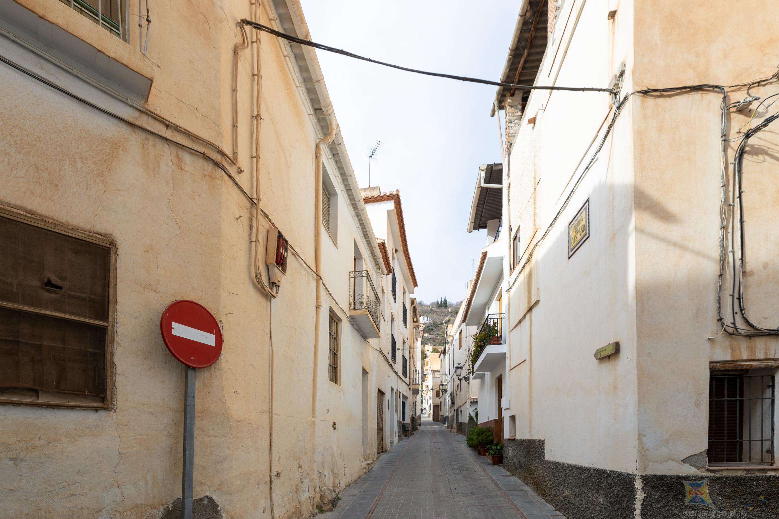 Venta de casa en Lanjaron