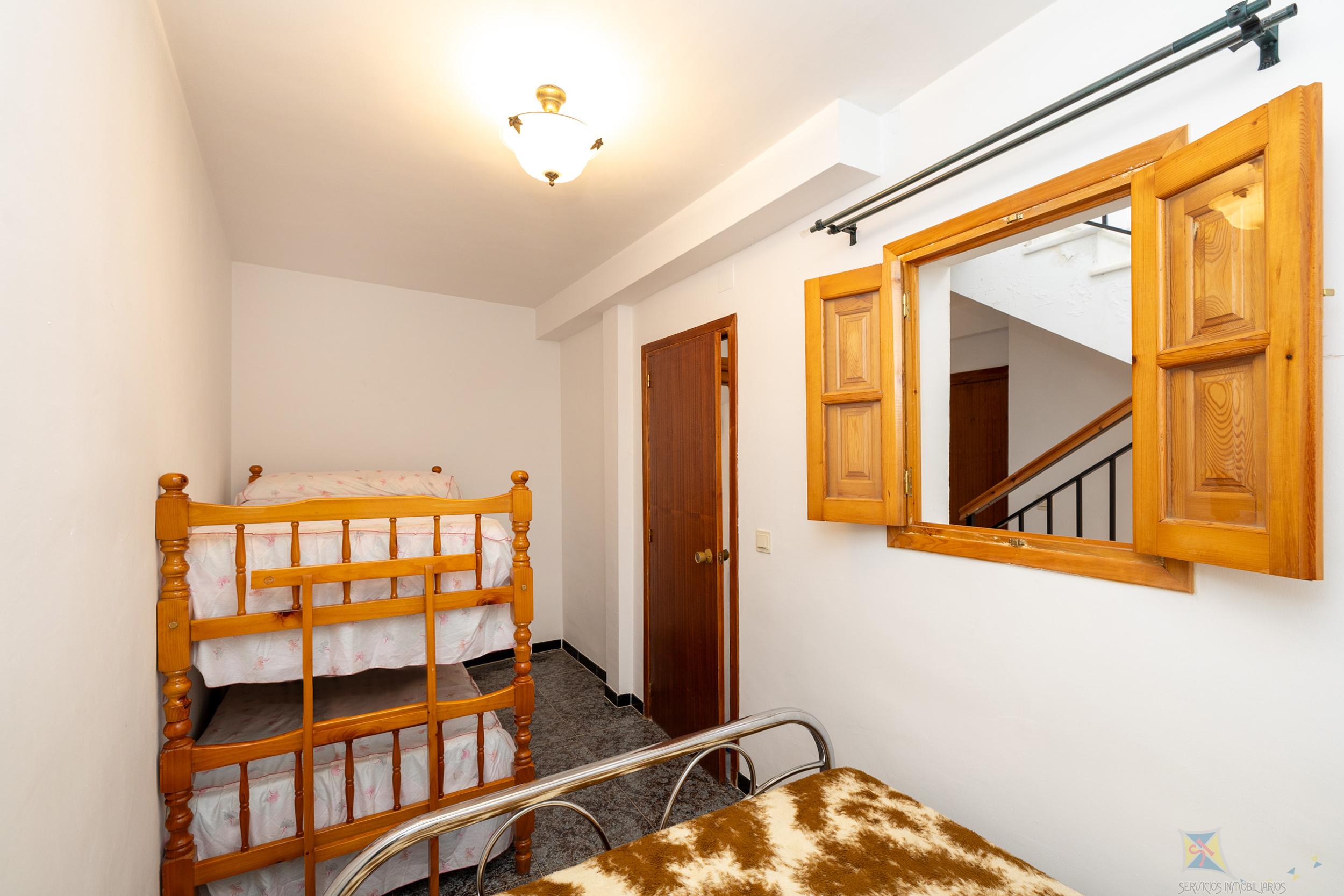 Venta de casa en Lanjaron