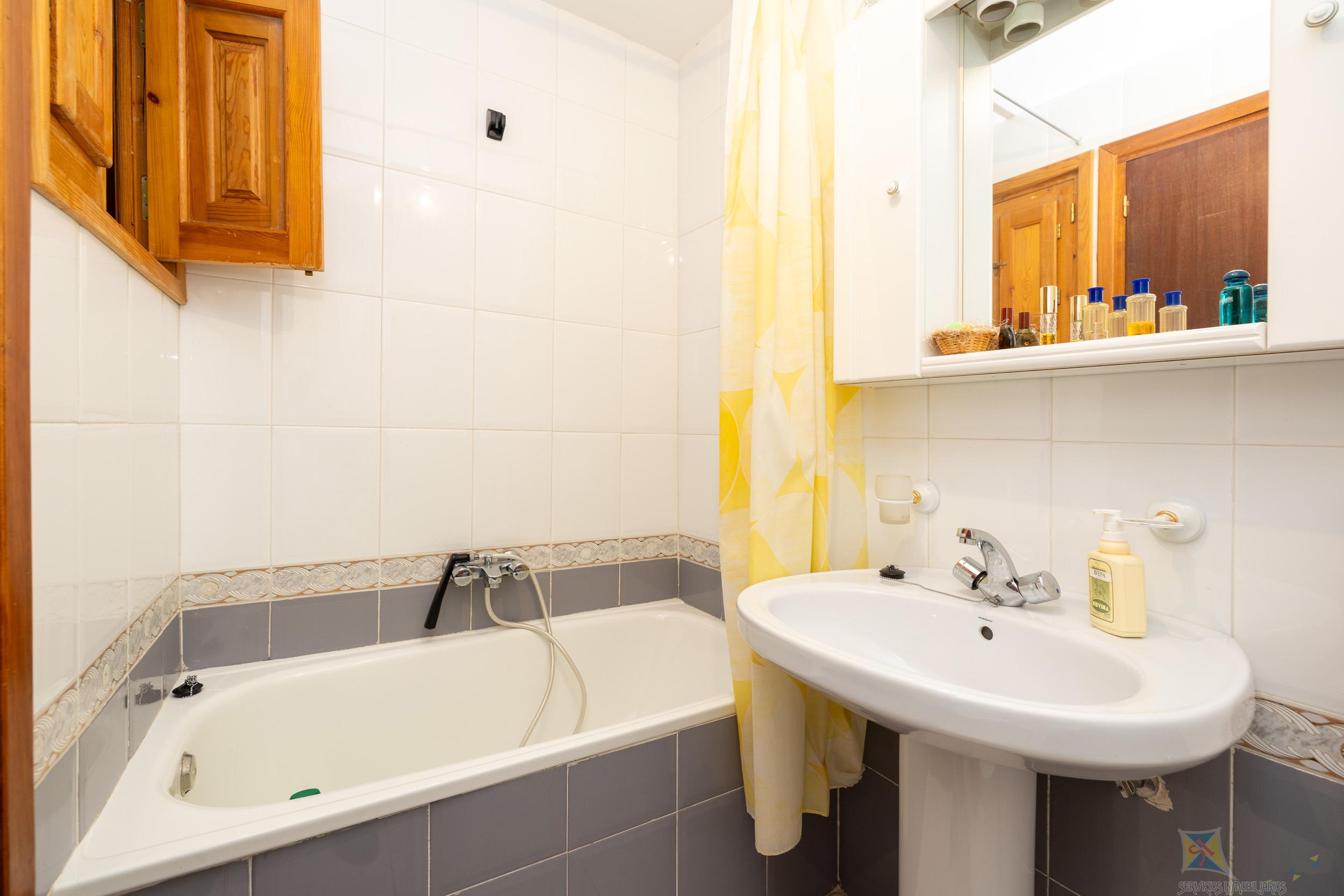 Venta de casa en Lanjaron