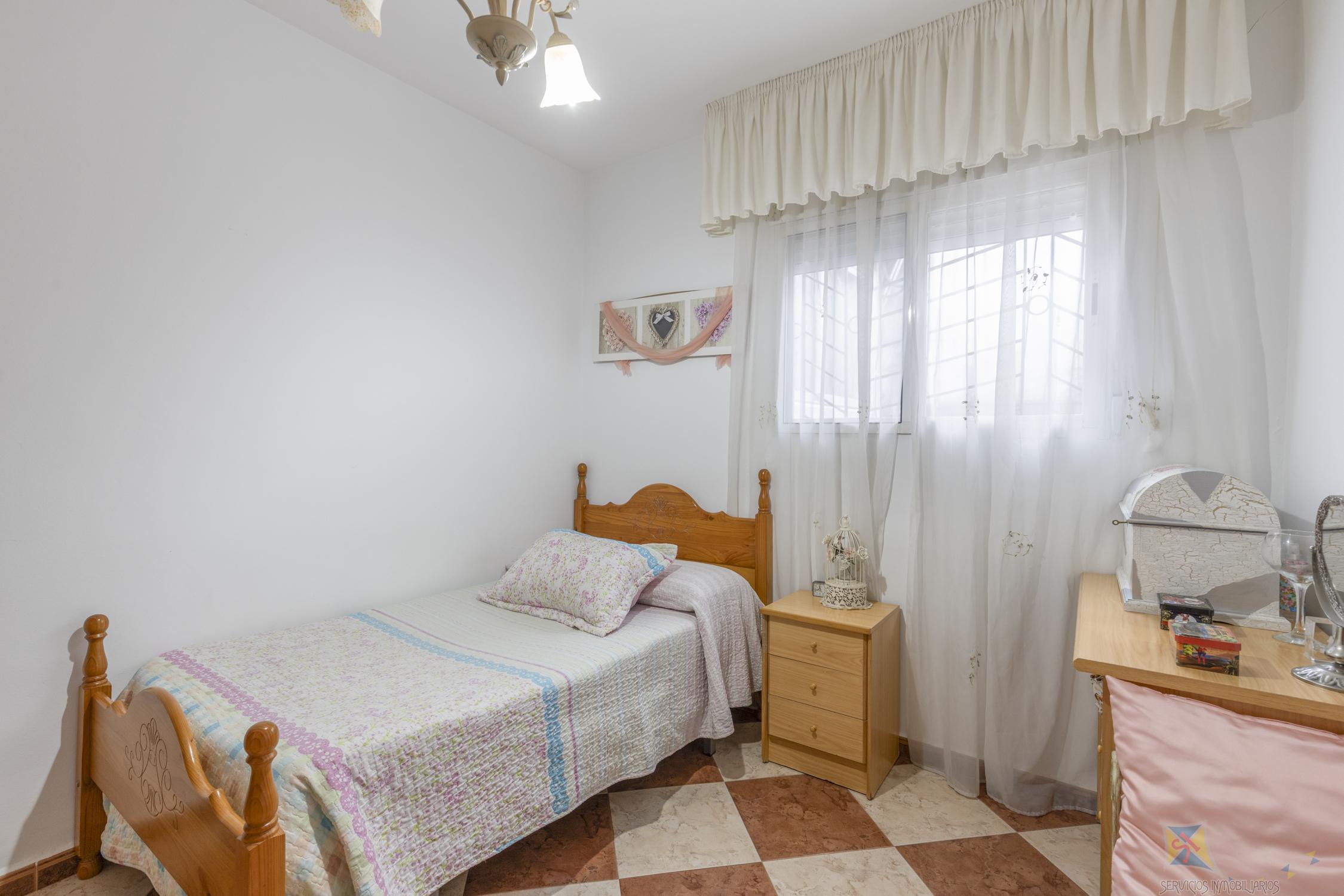 Venta de casa en Huetor Tajar