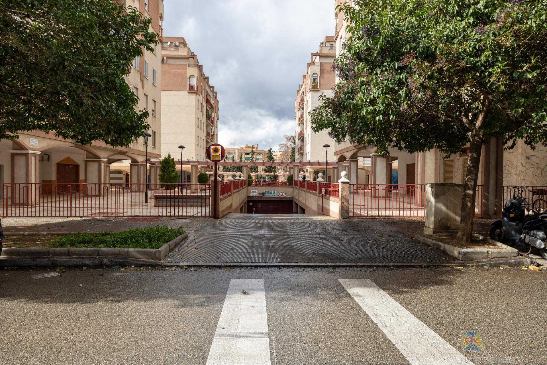 Venta de piso en Granada