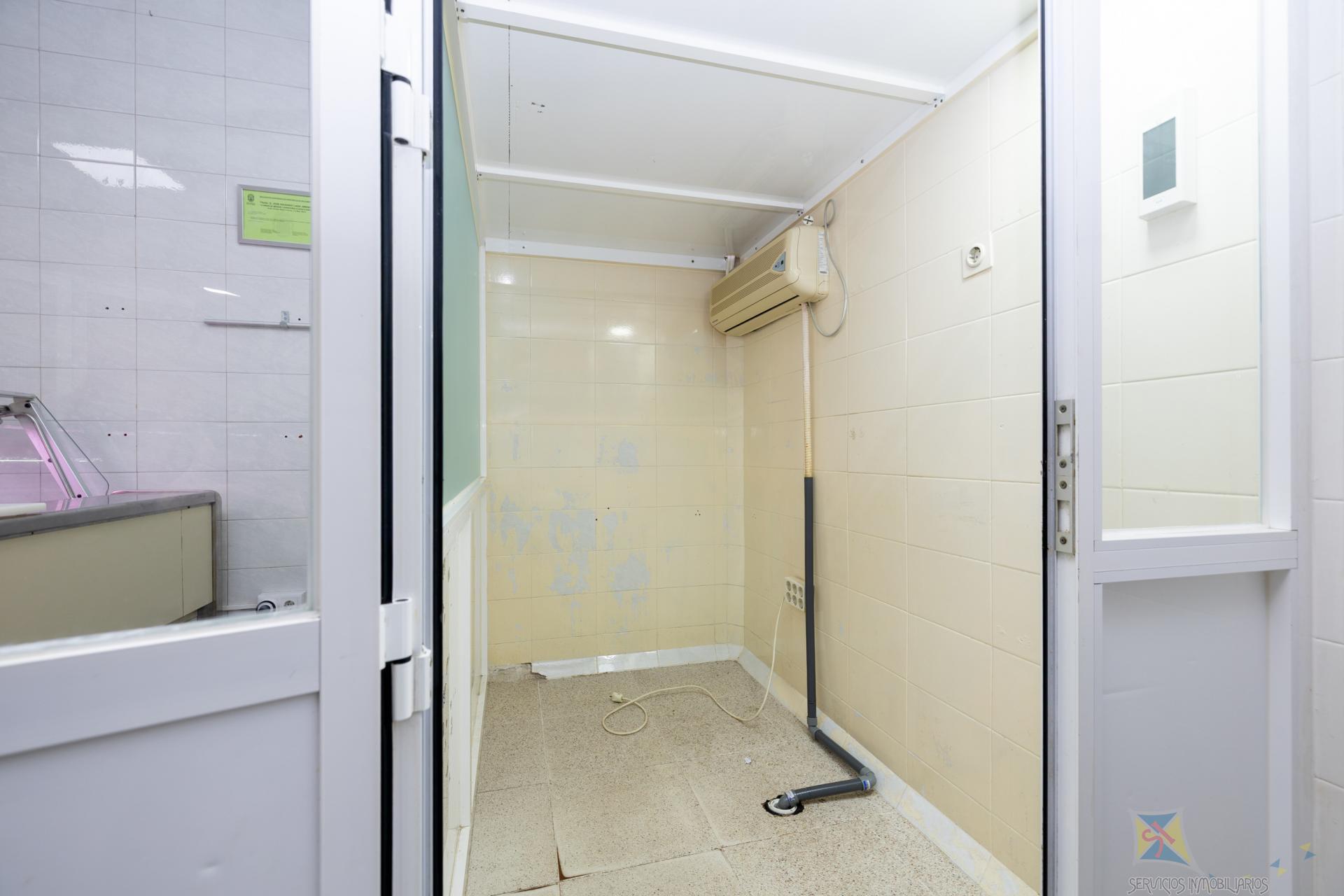 Venta de local en Motril