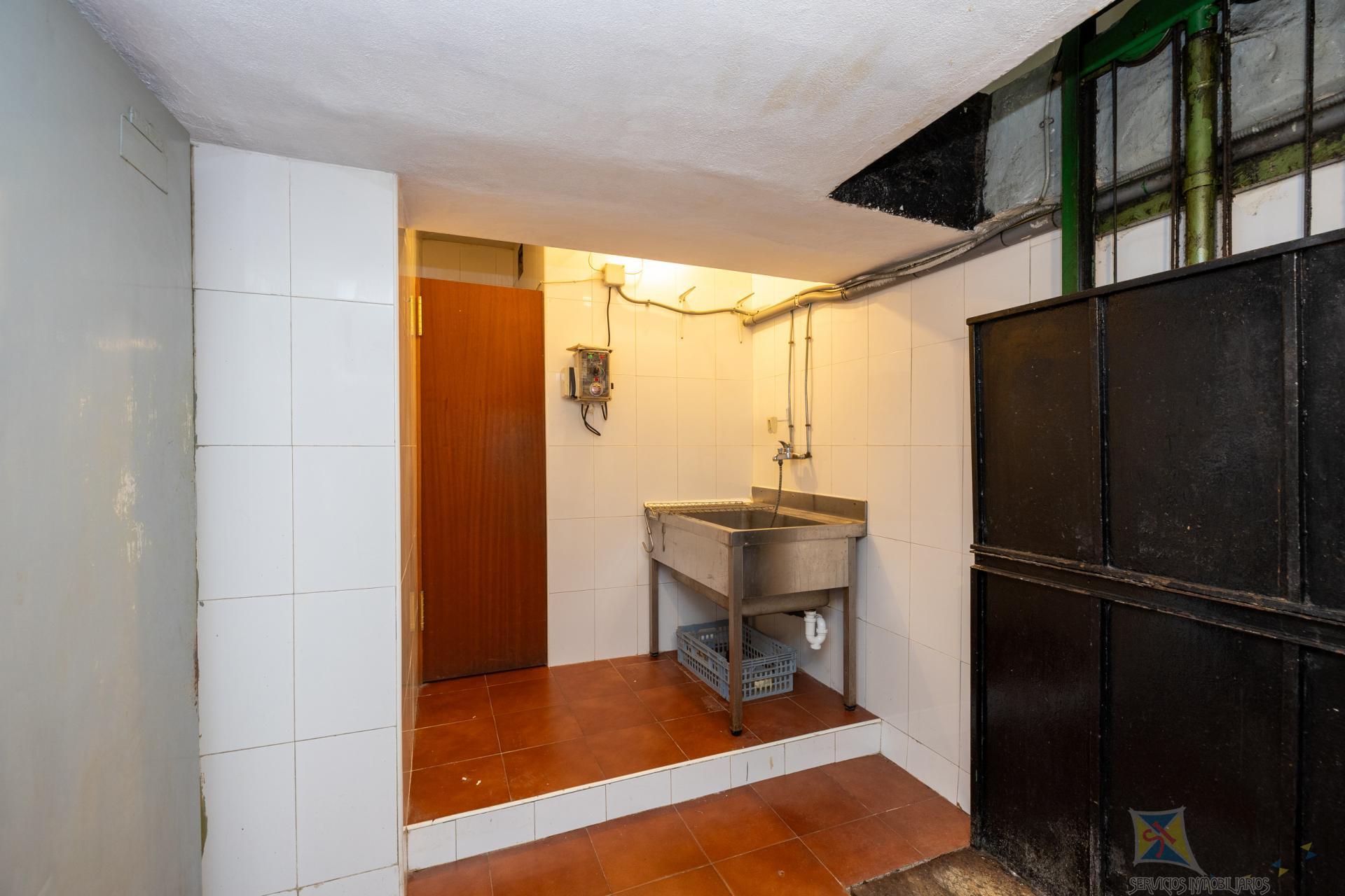 Venta de local en Motril