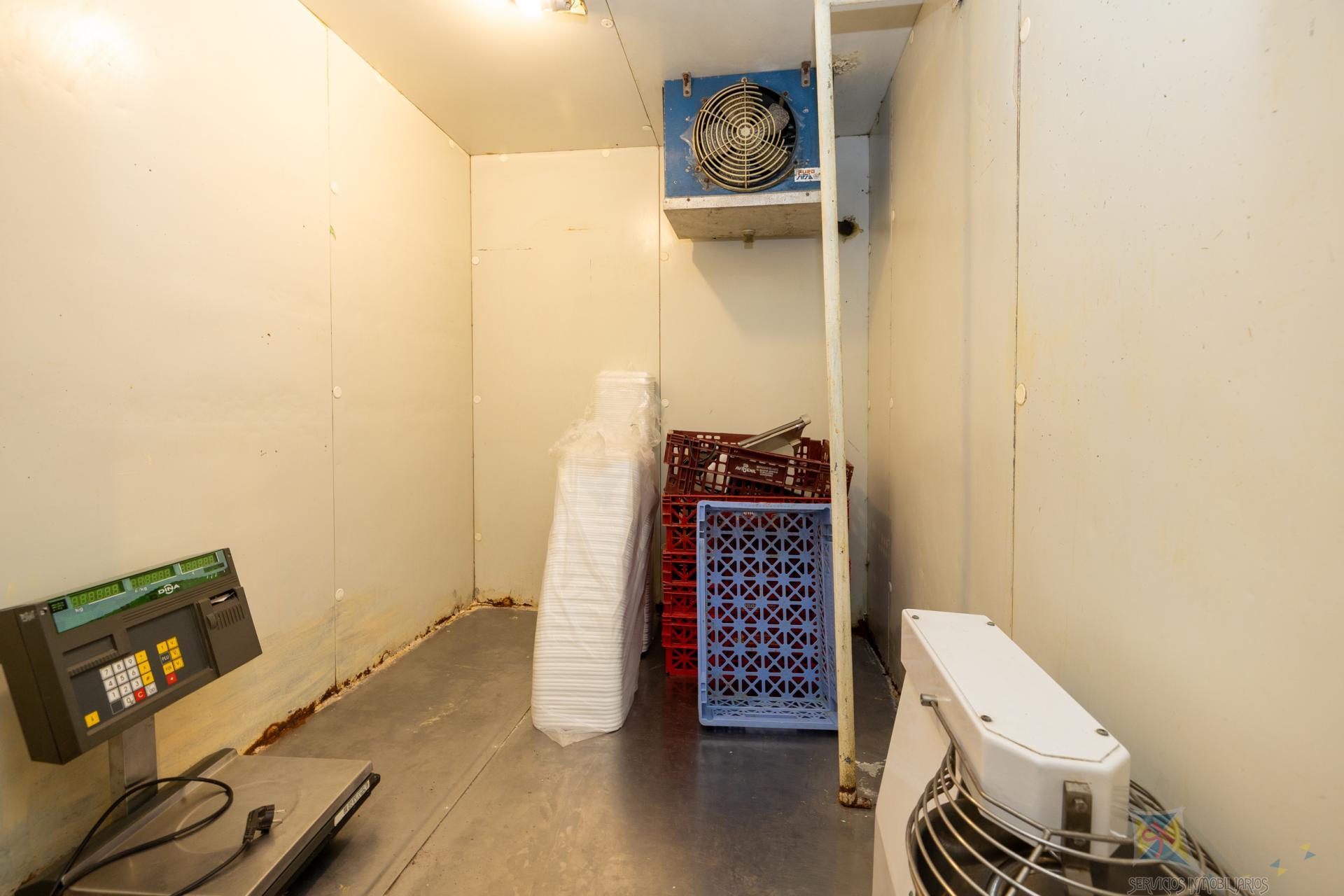 Venta de local en Motril