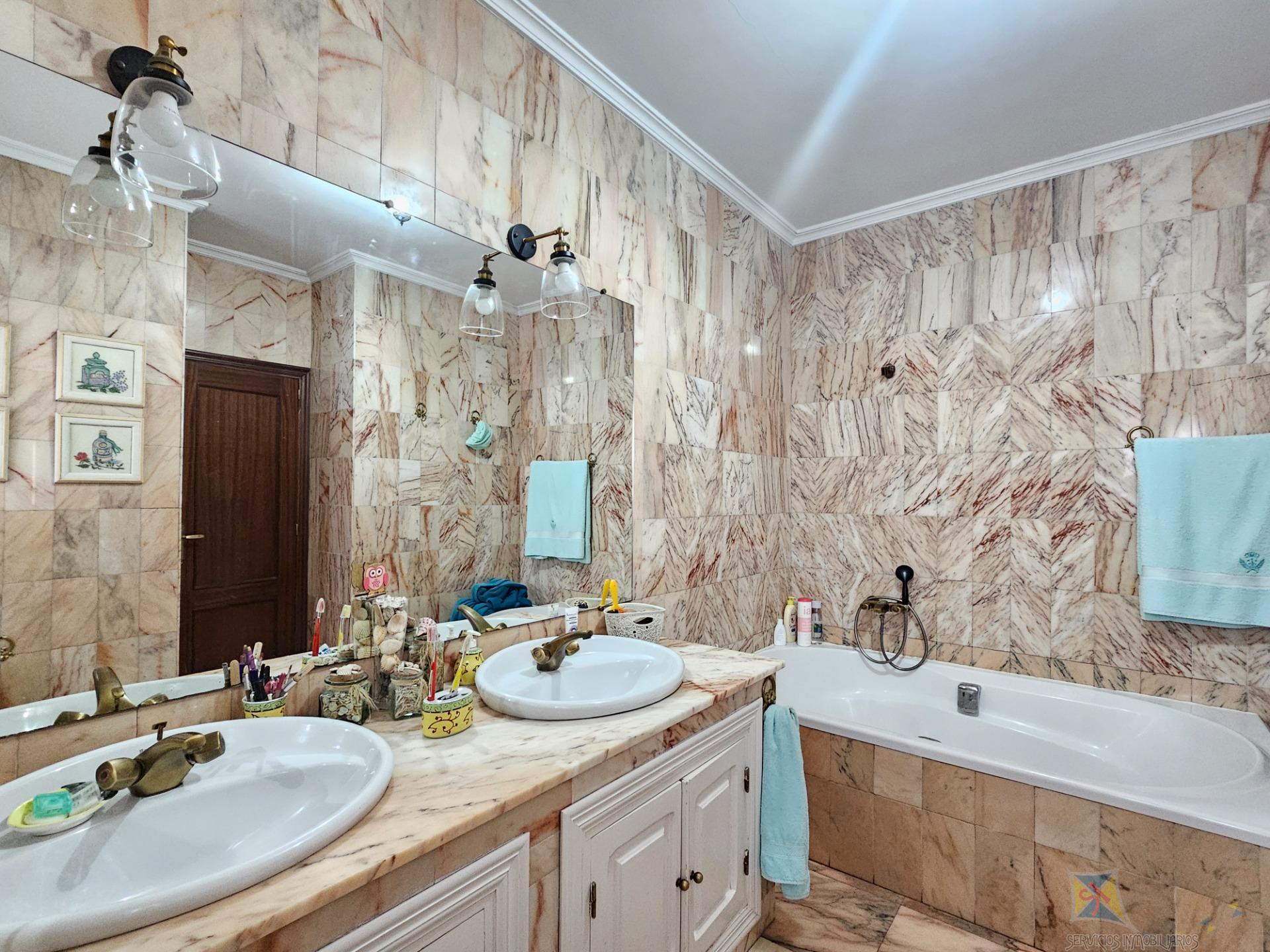 Venta de casa en Coria del Rio