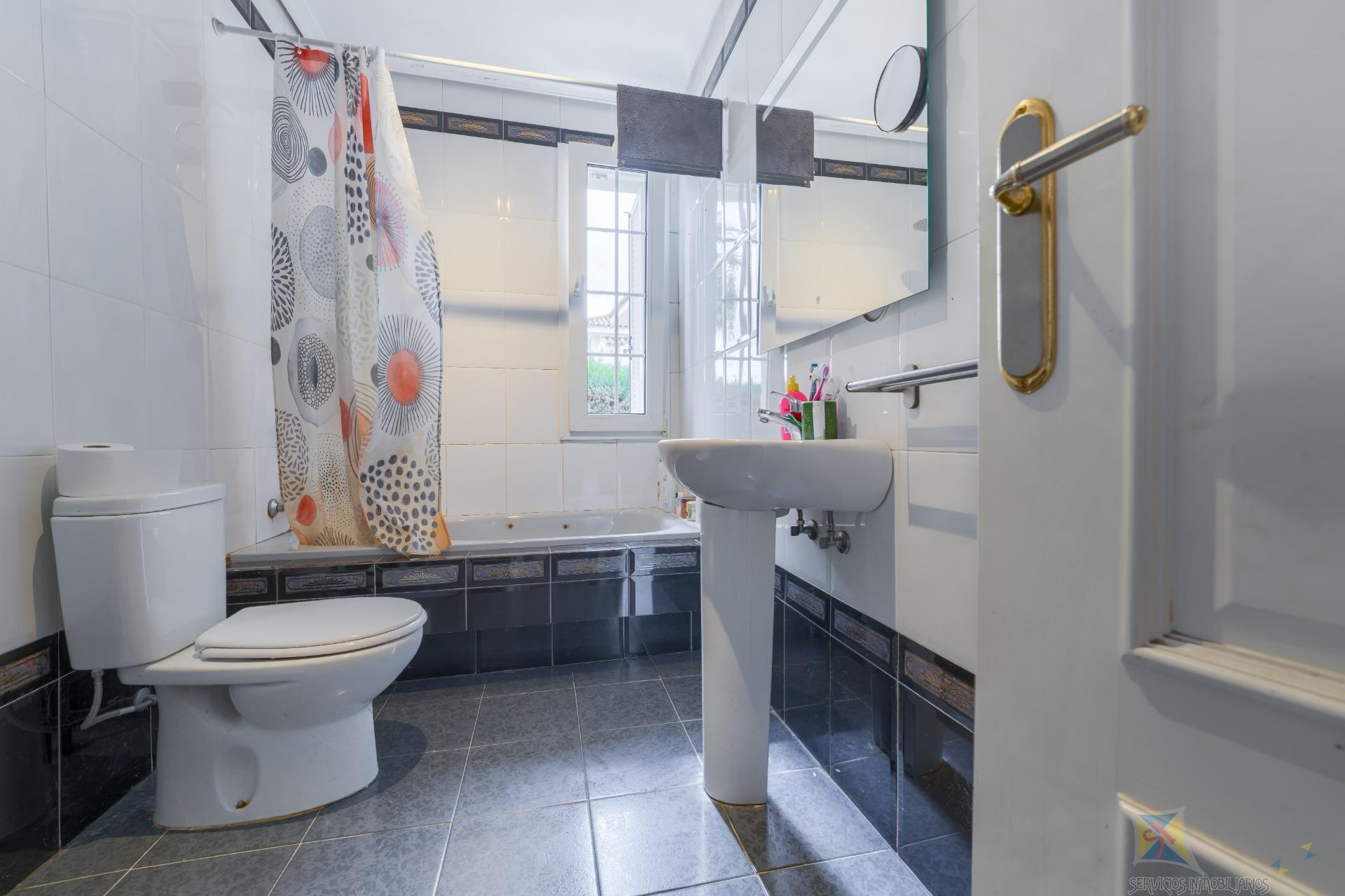 Venta de casa en Gines