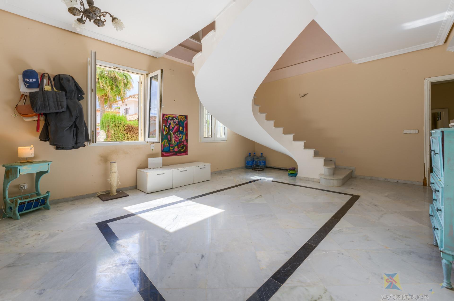 Venta de casa en Gines