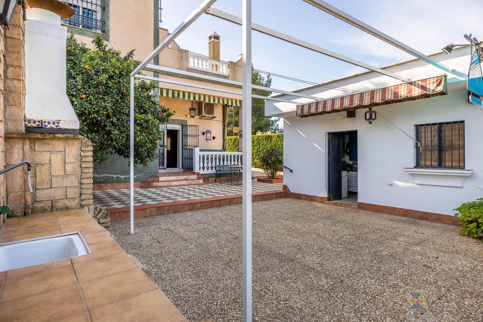 Venta de chalet en Almensilla