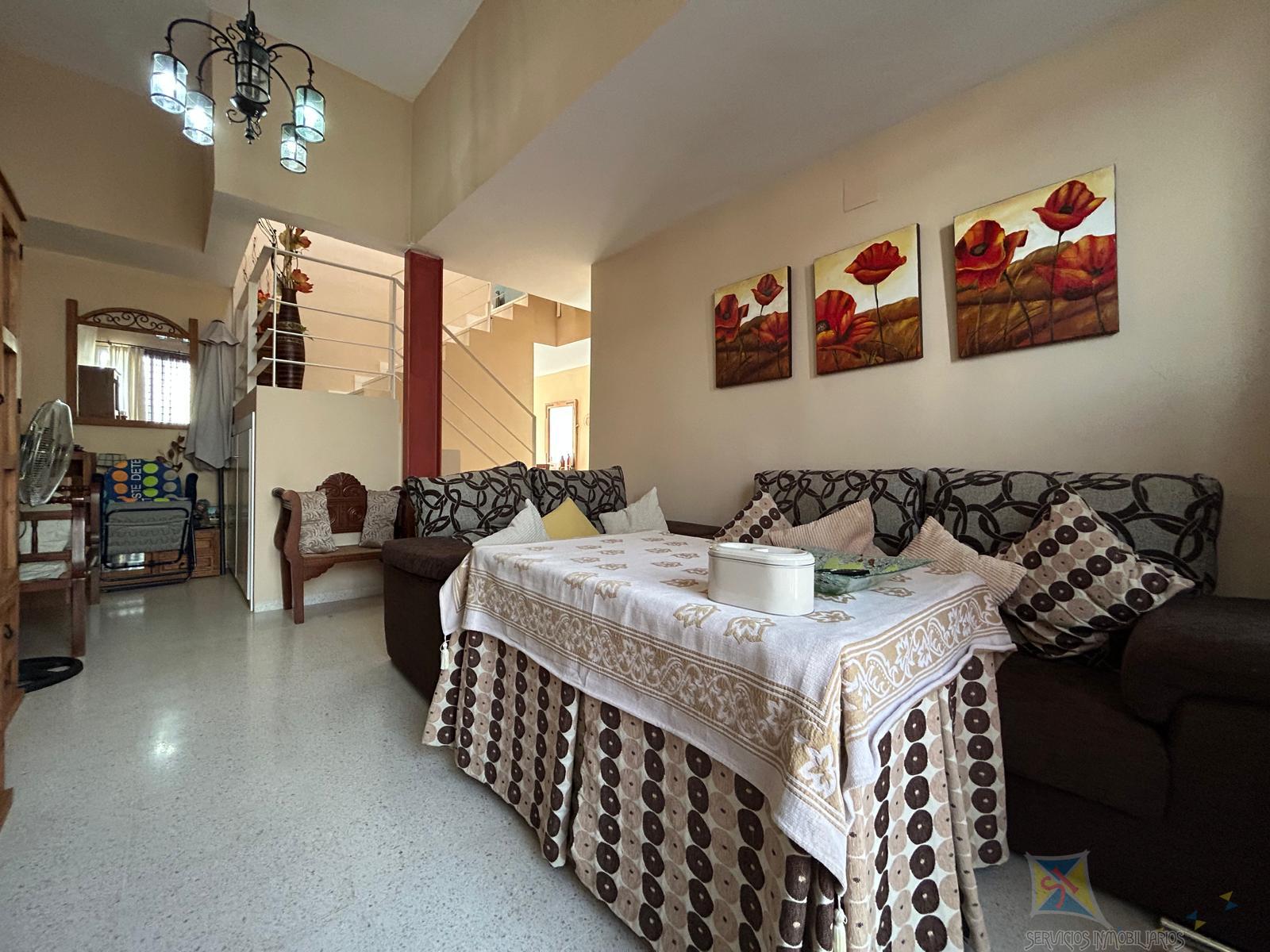 Venta de casa en Almaden de la Plata