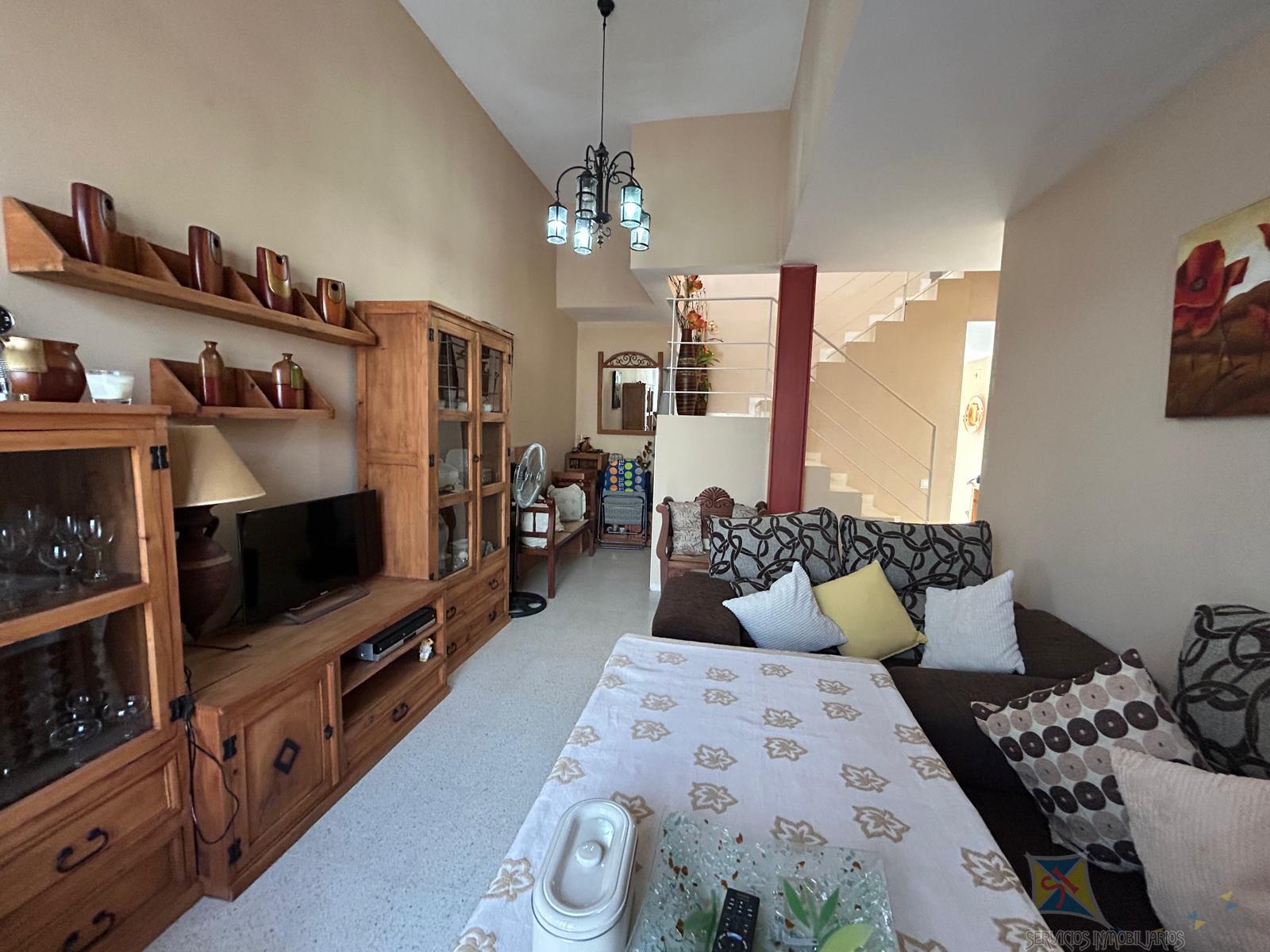 Venta de casa en Almaden de la Plata