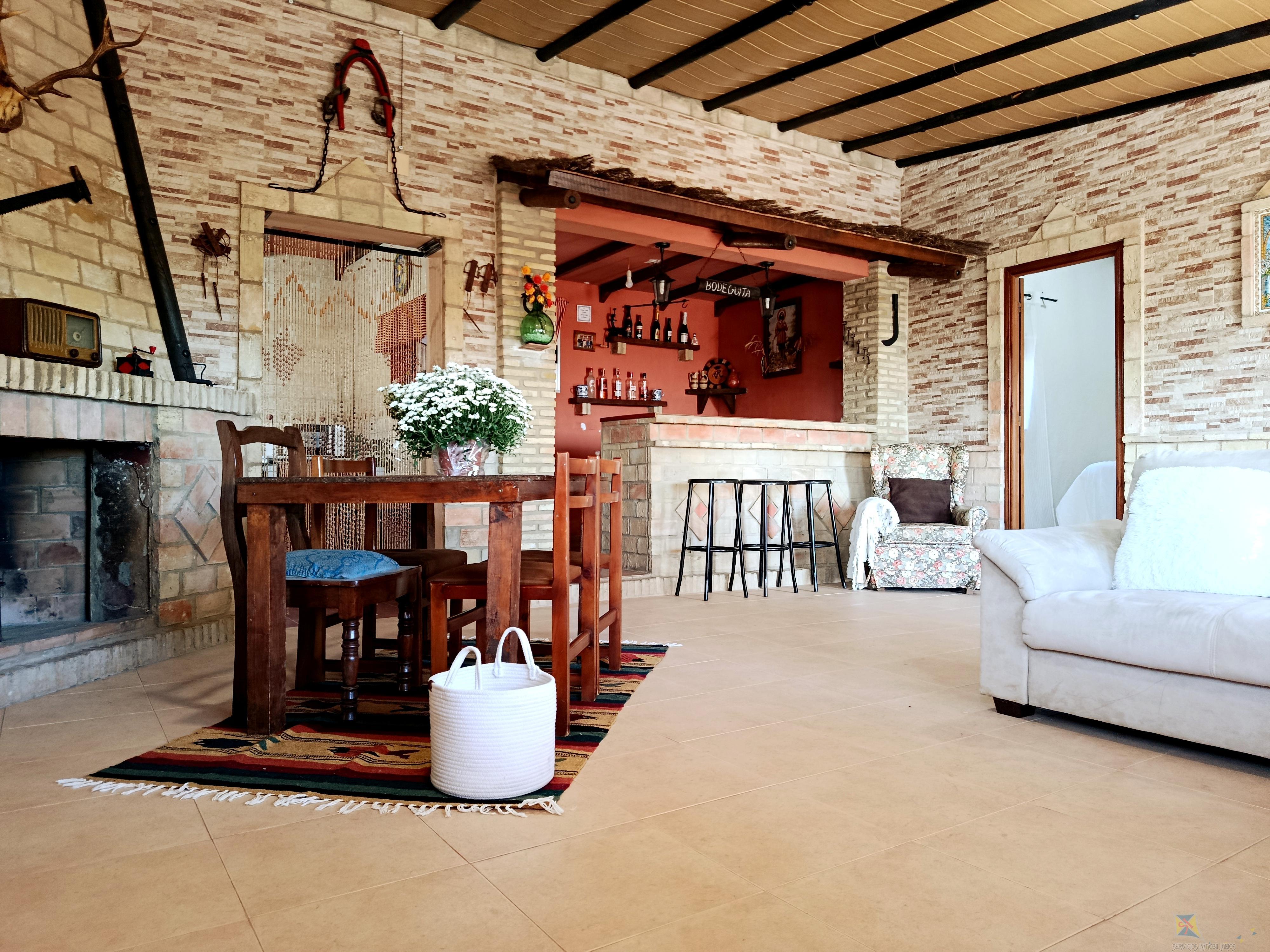 Venta de casa en Paterna del Campo