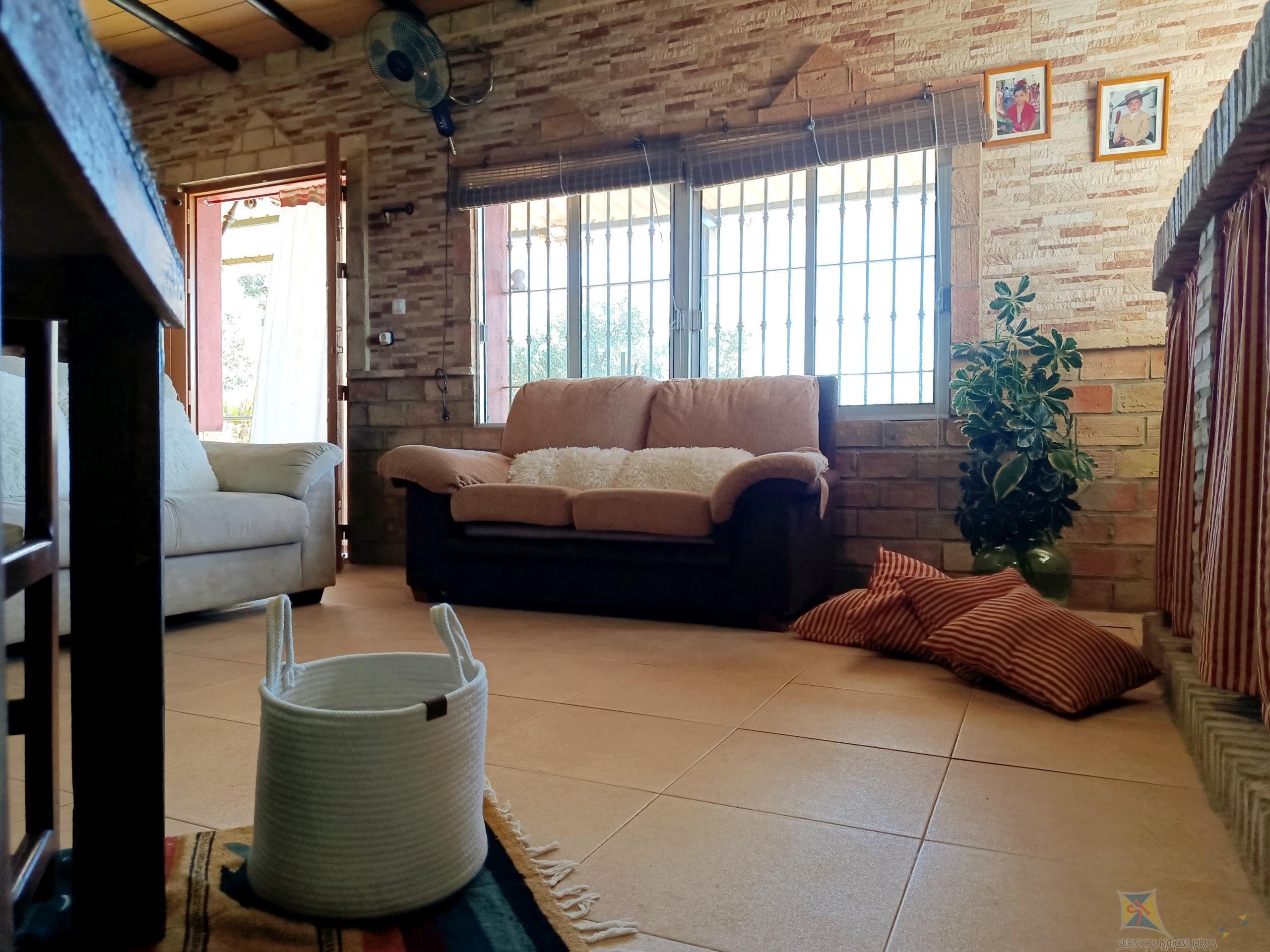 Venta de casa en Paterna del Campo