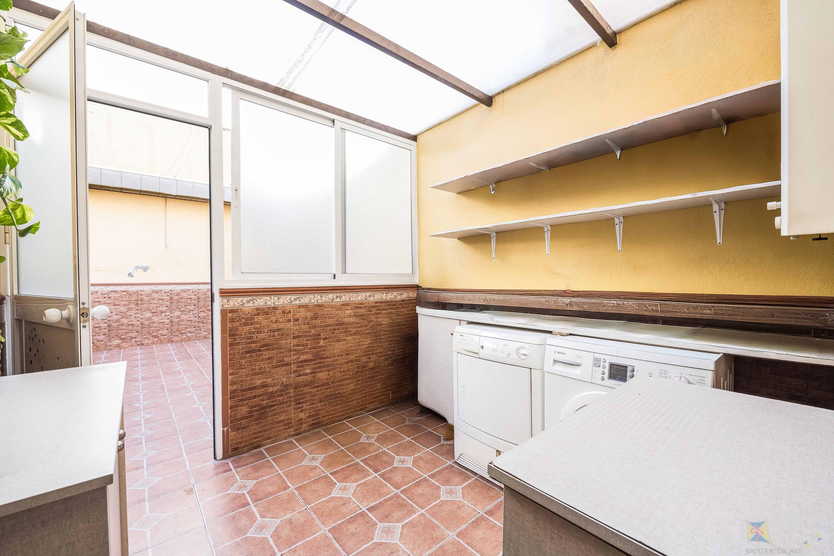Venta de casa en Burguillos de Sevilla