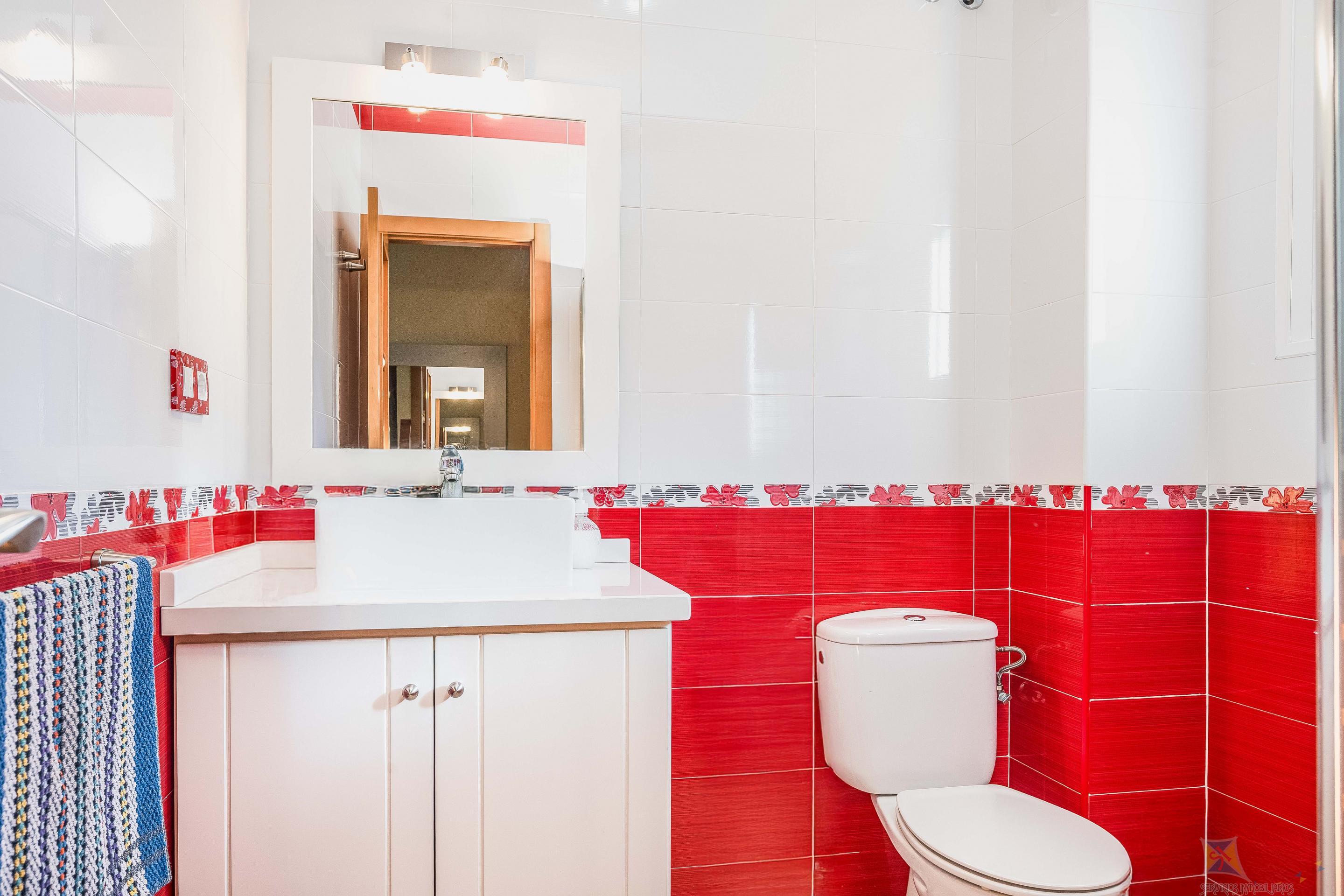 Venta de casa en Burguillos de Sevilla