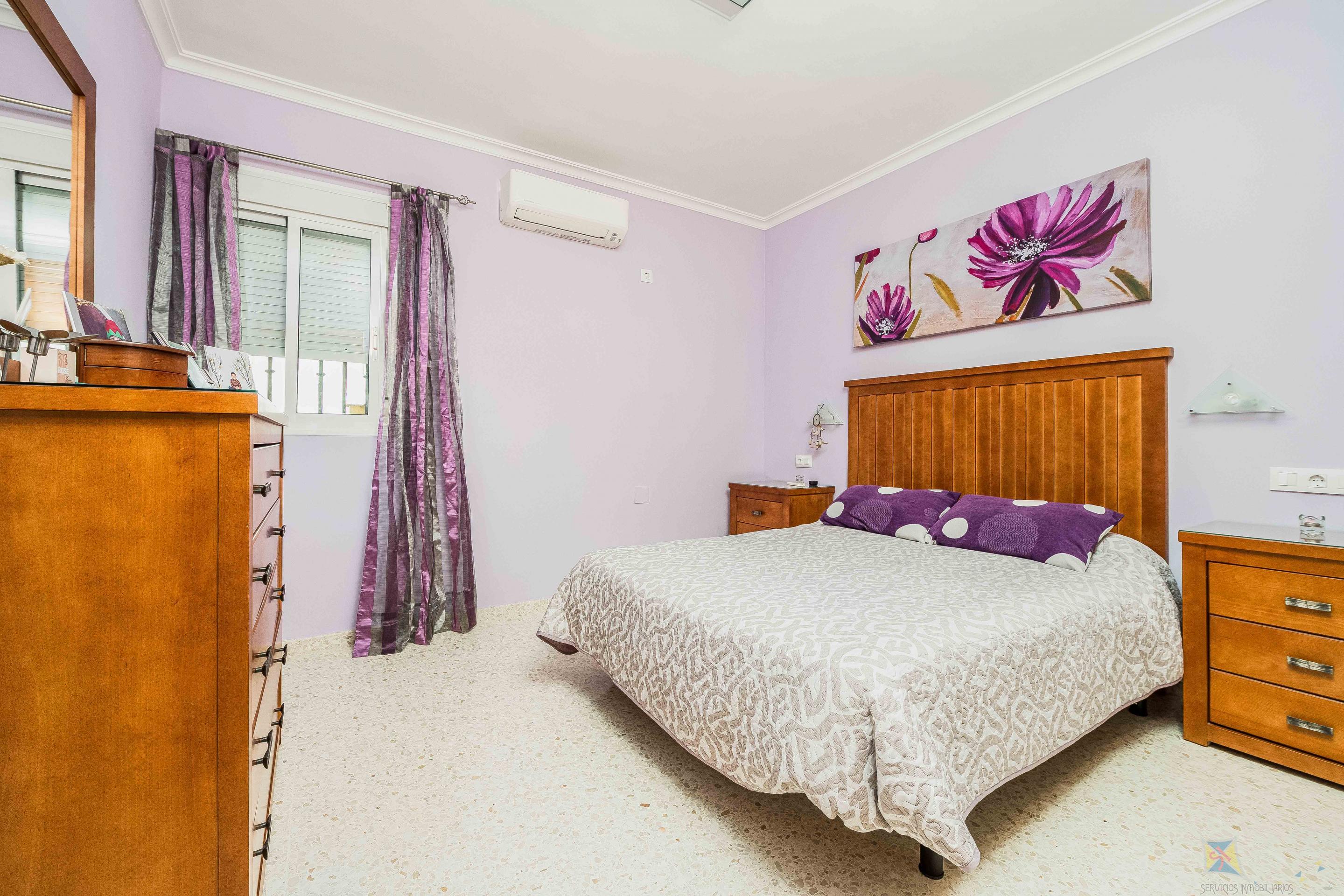 Venta de casa en Burguillos de Sevilla