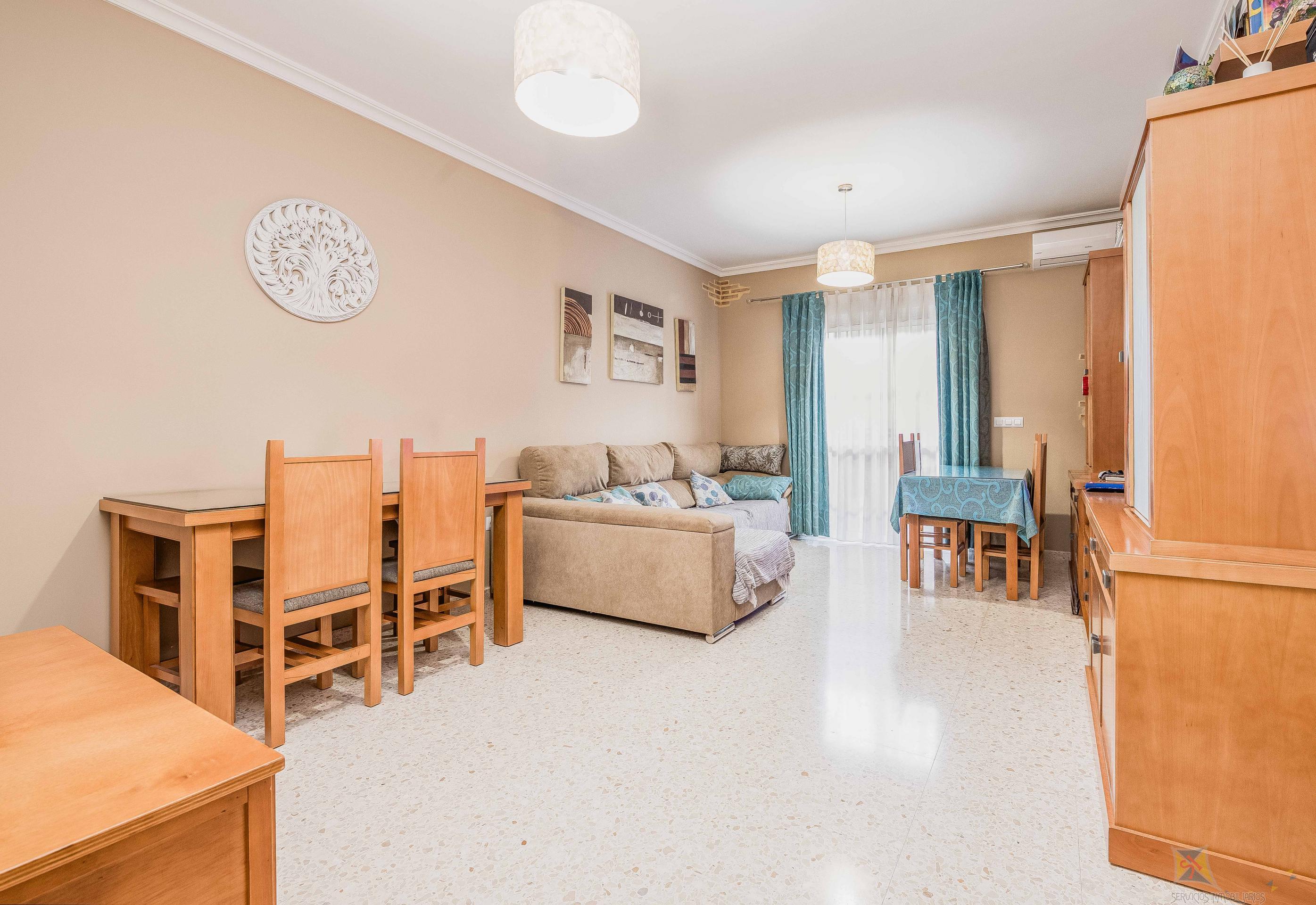 Venta de casa en Burguillos de Sevilla
