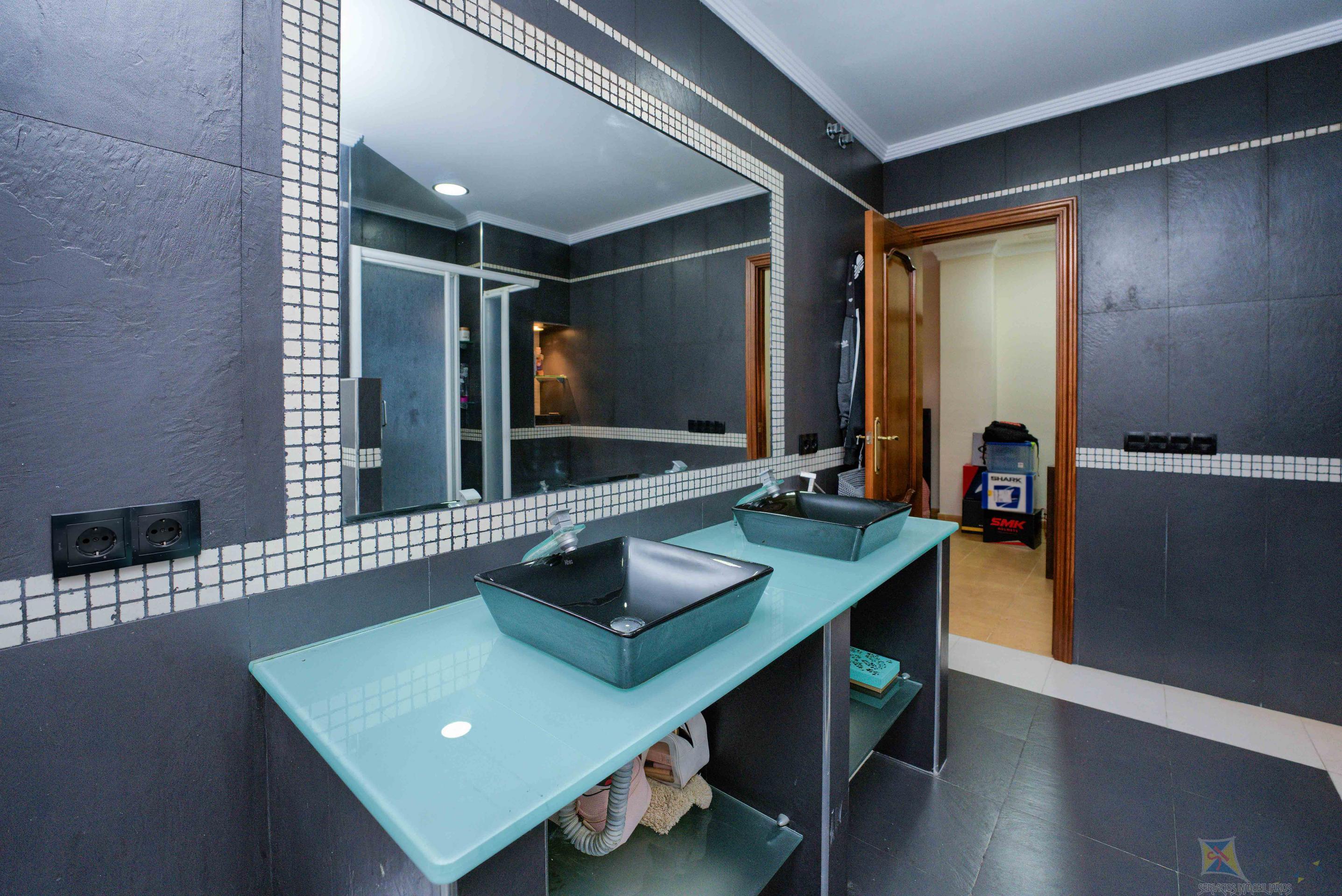 Venta de villa en Montequinto