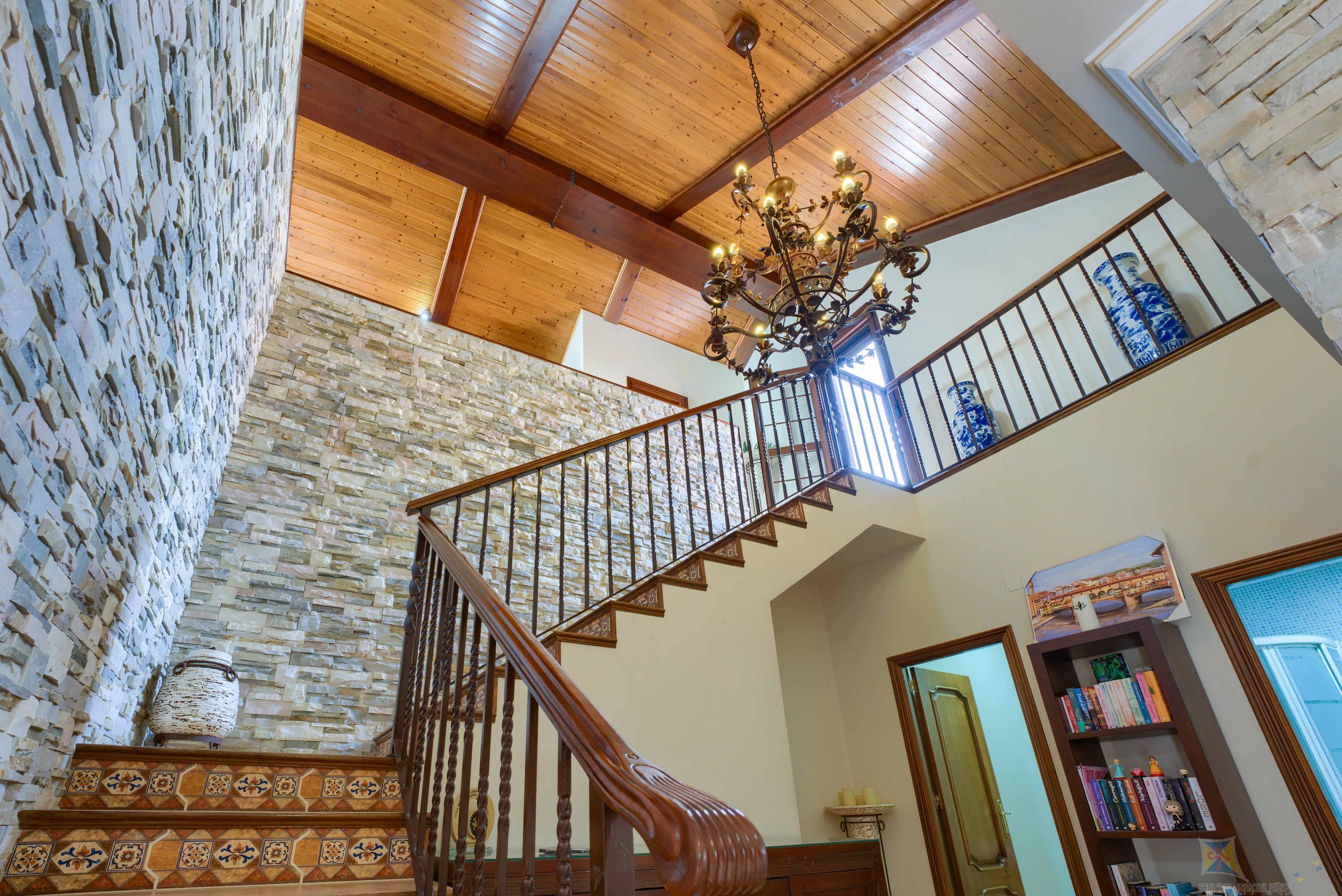 Venta de villa en Montequinto