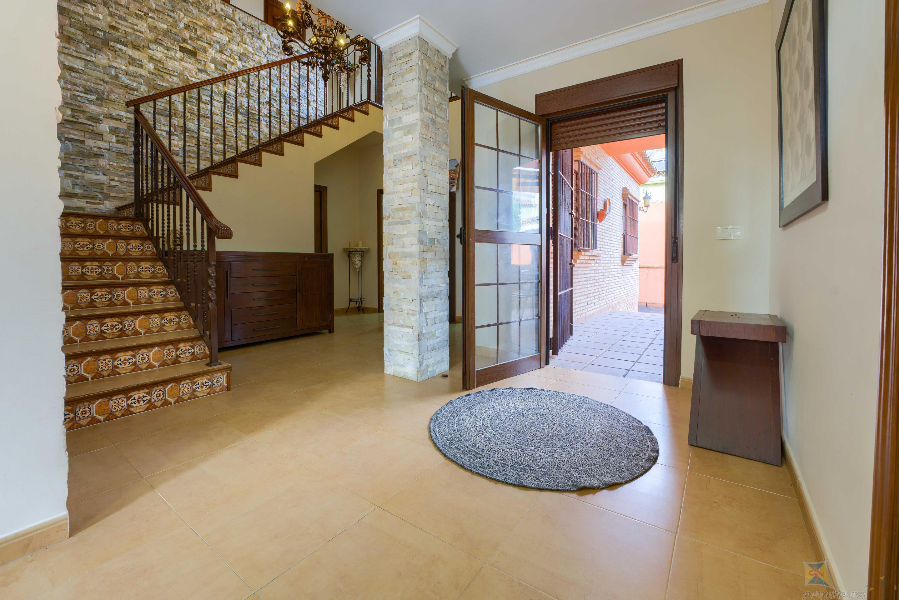 Venta de villa en Montequinto