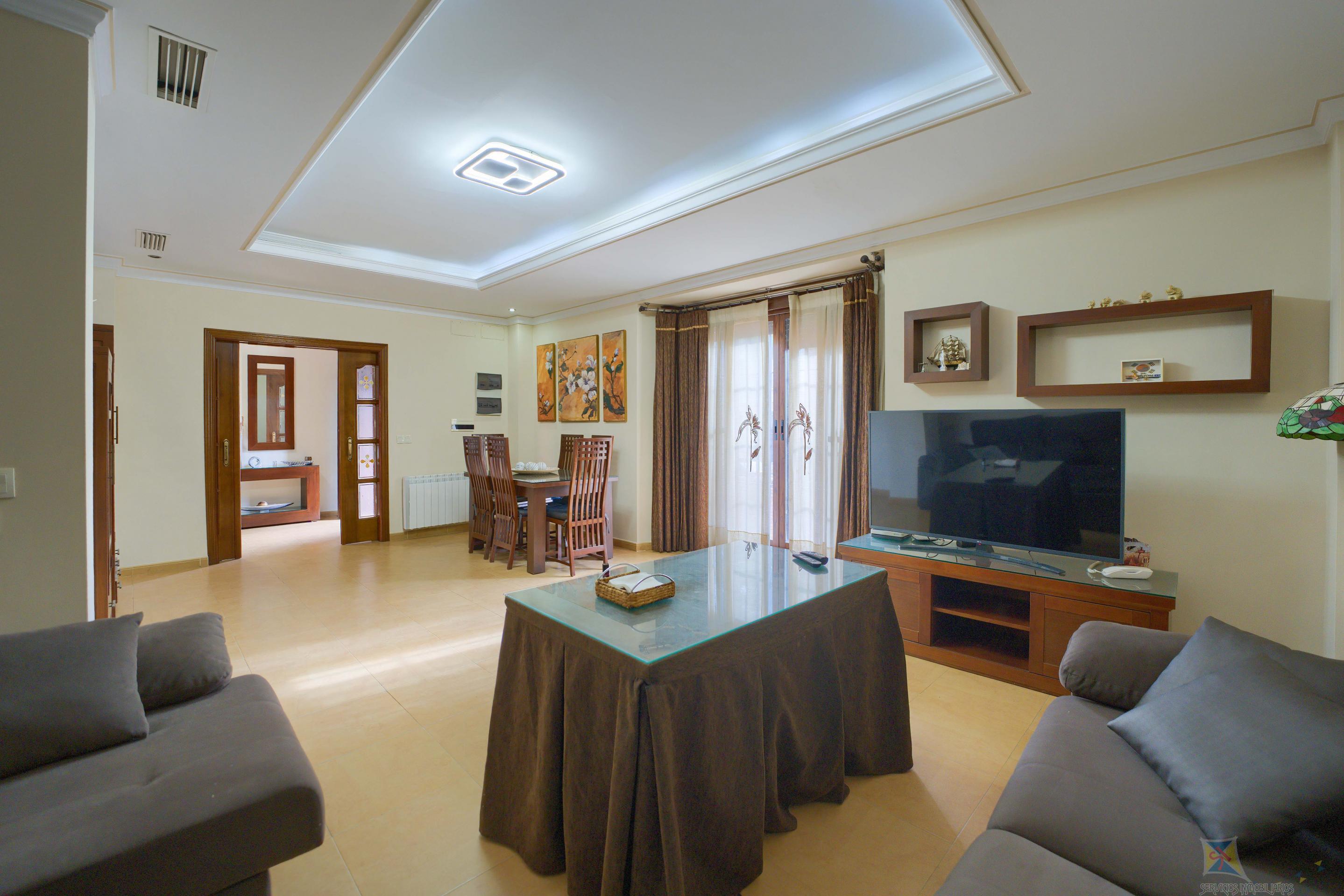 Venta de villa en Montequinto