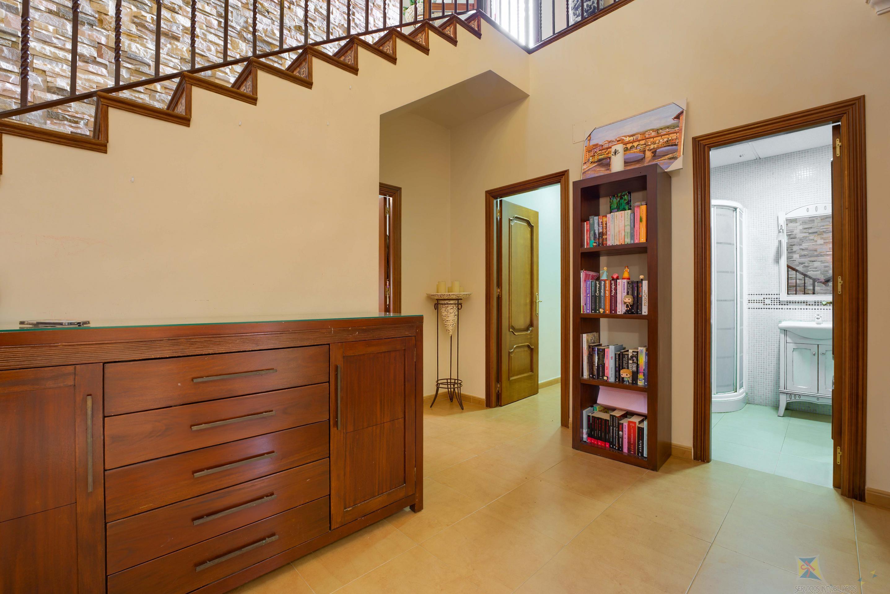 Venta de villa en Montequinto