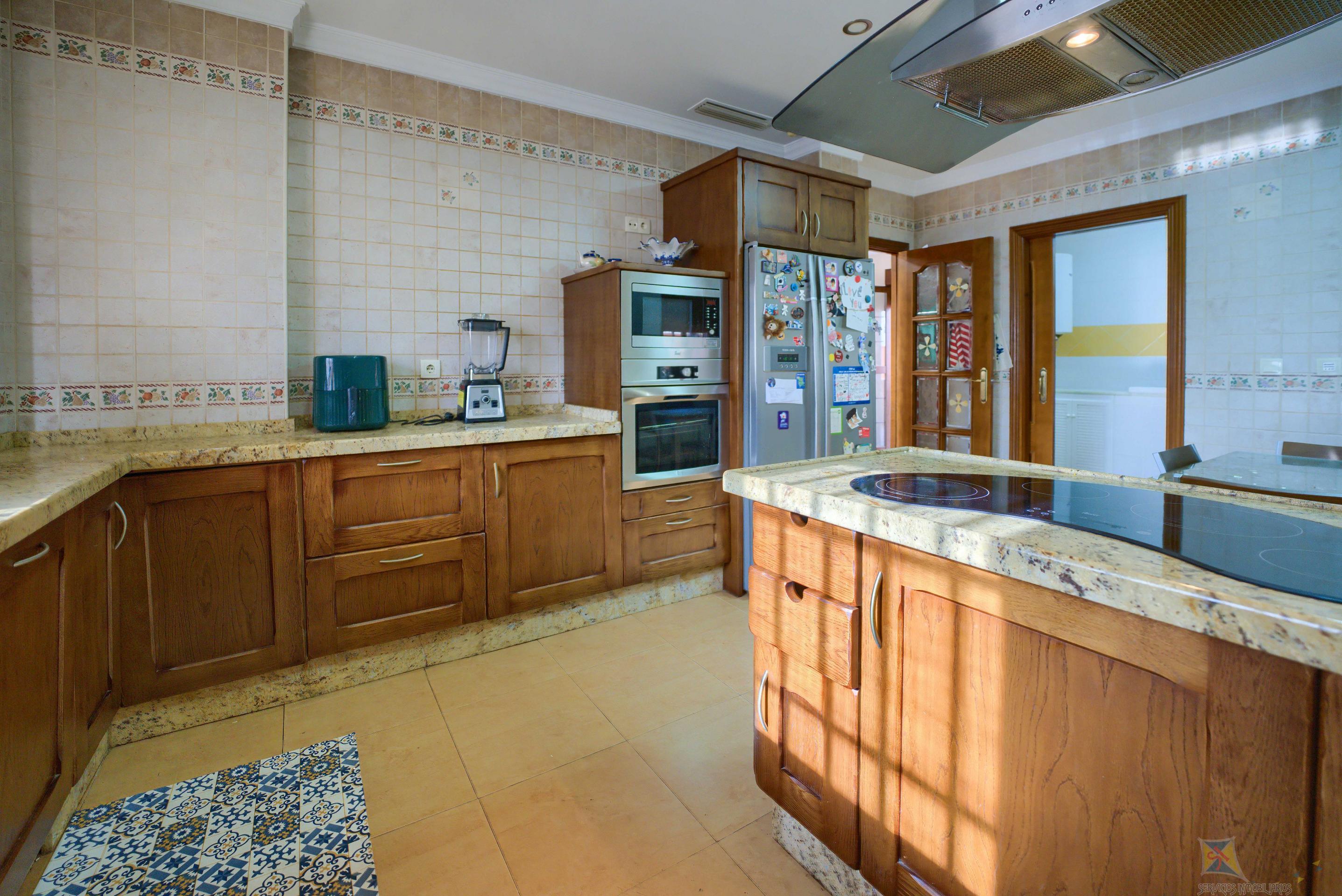 Venta de villa en Montequinto