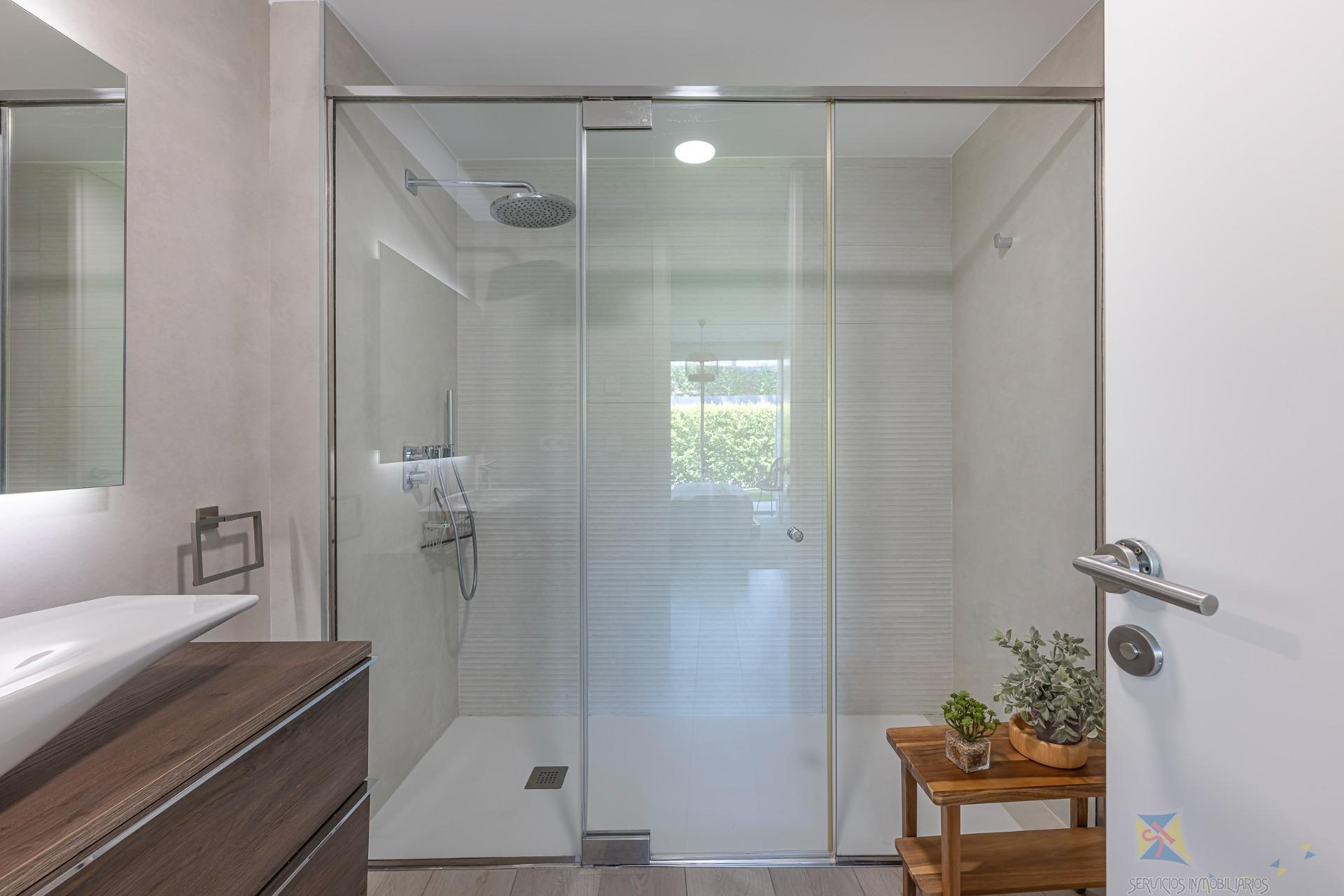 Venta de planta baja en Estepona