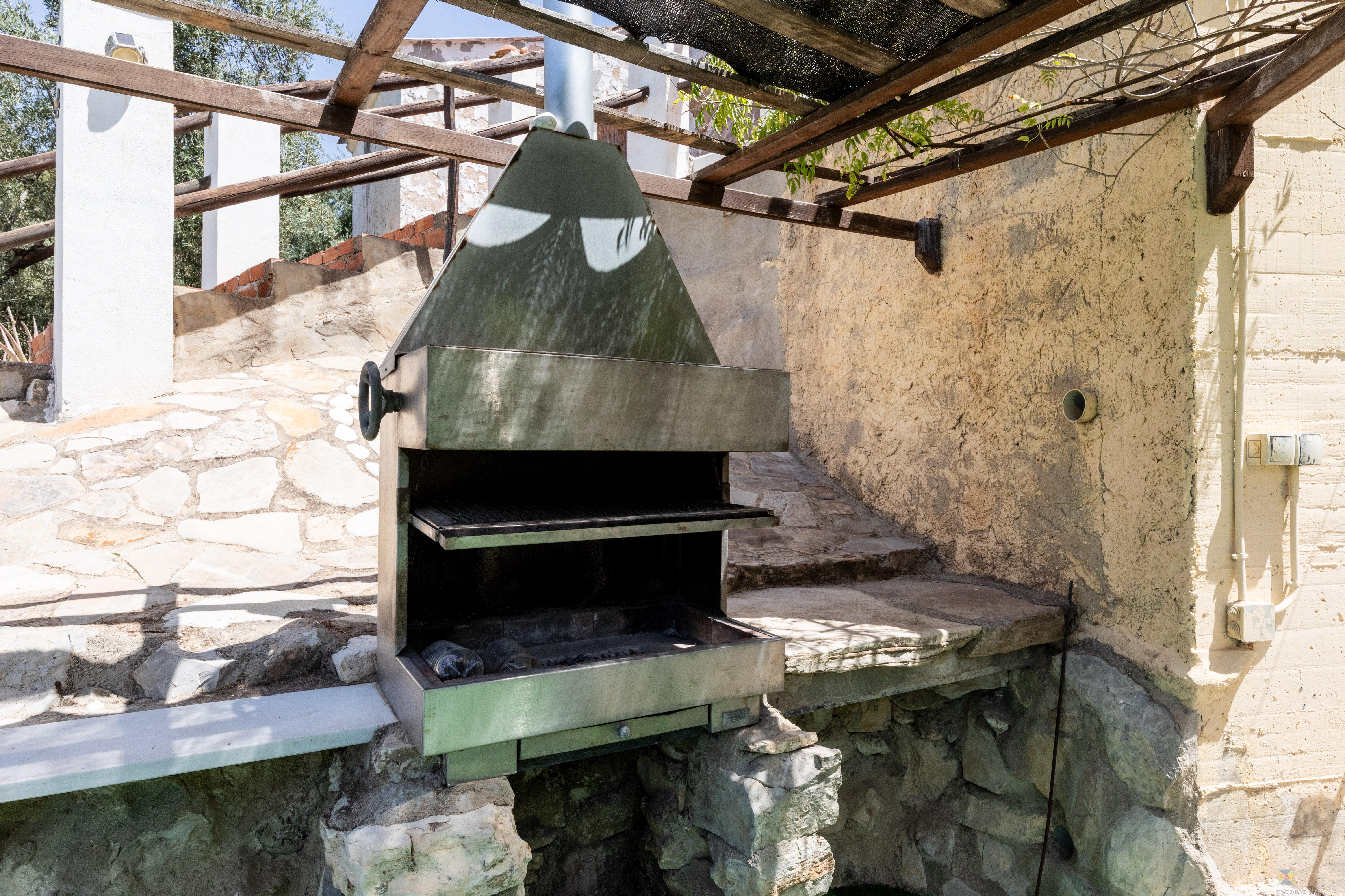 Venta de cortijo en Cuevas de San Marcos