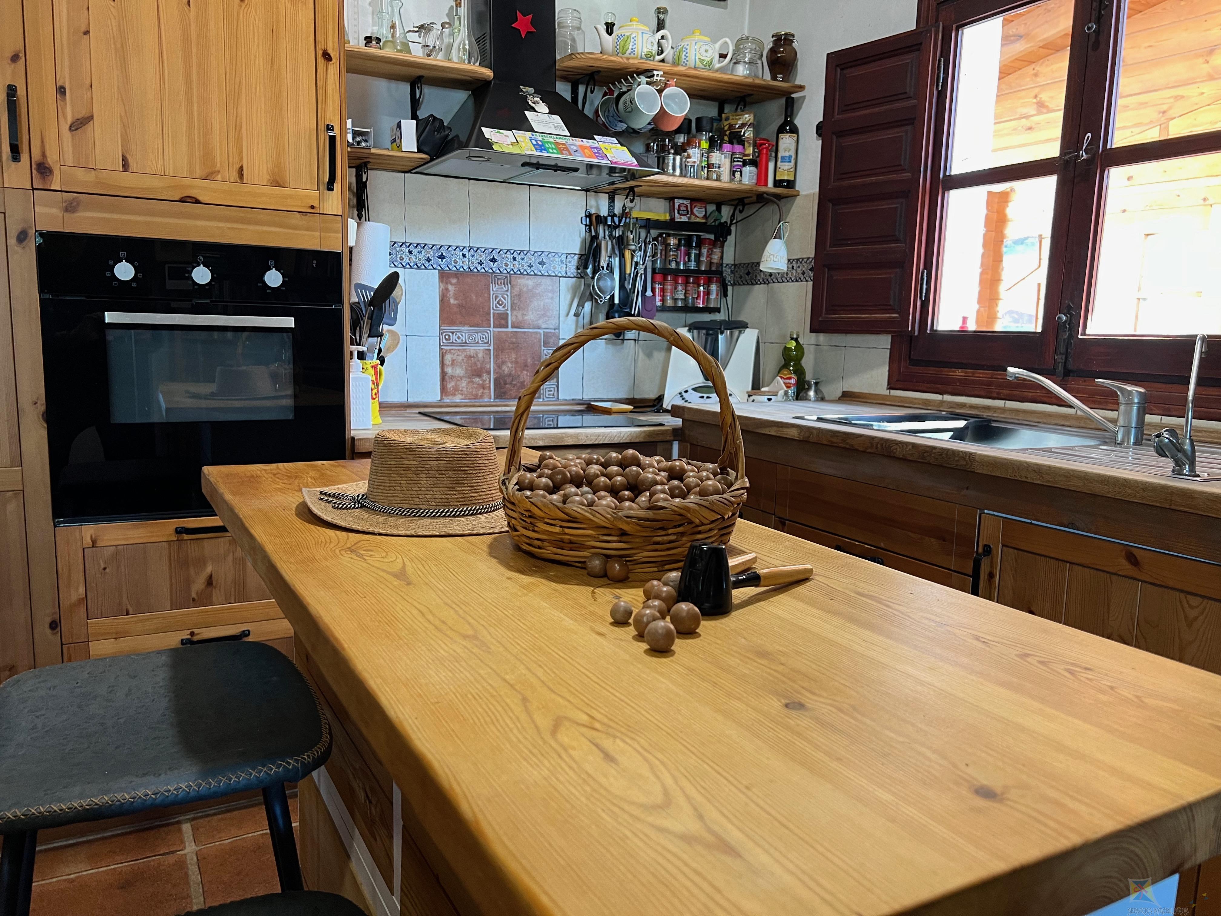 Venta de villa en Almayate