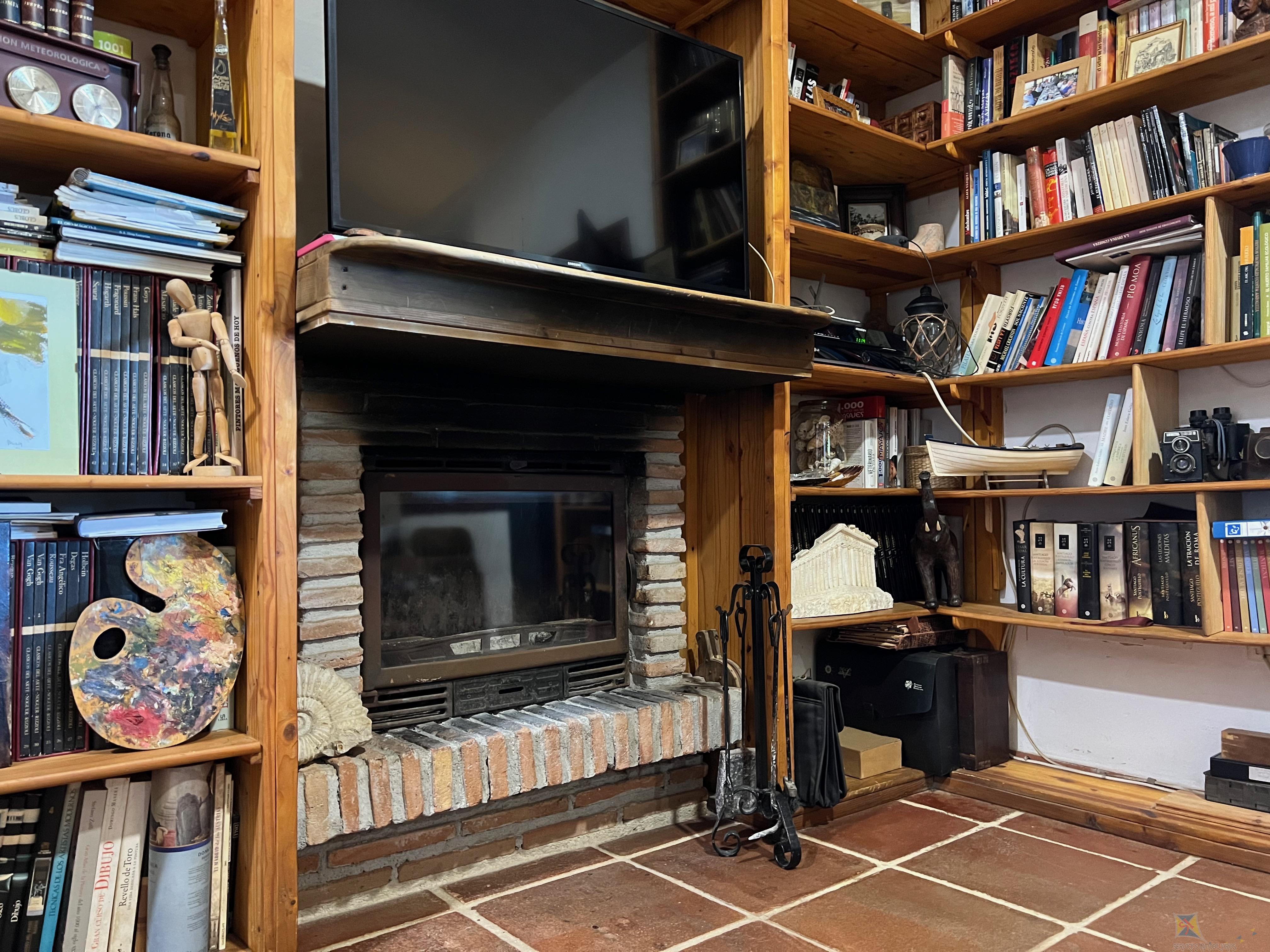 Venta de villa en Almayate