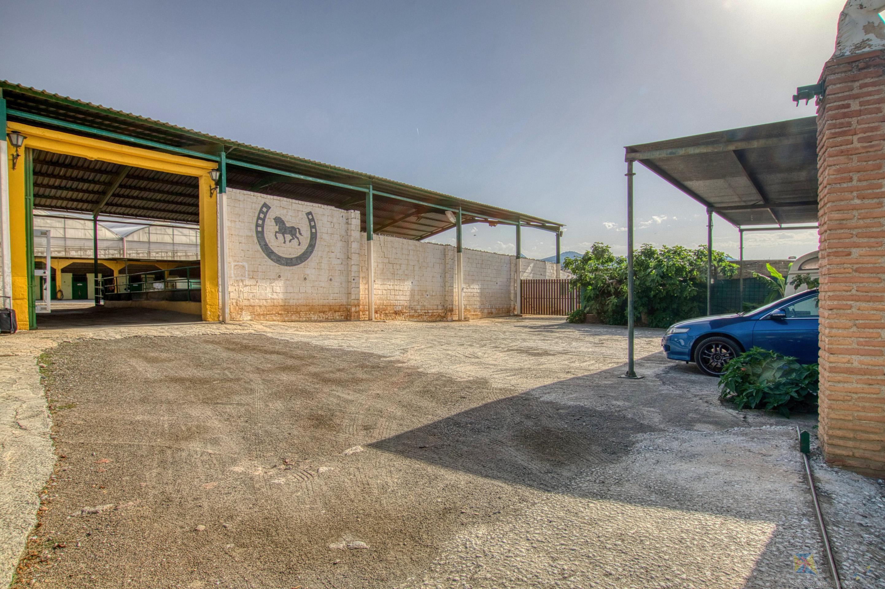 Venta de cortijo en Torre del mar