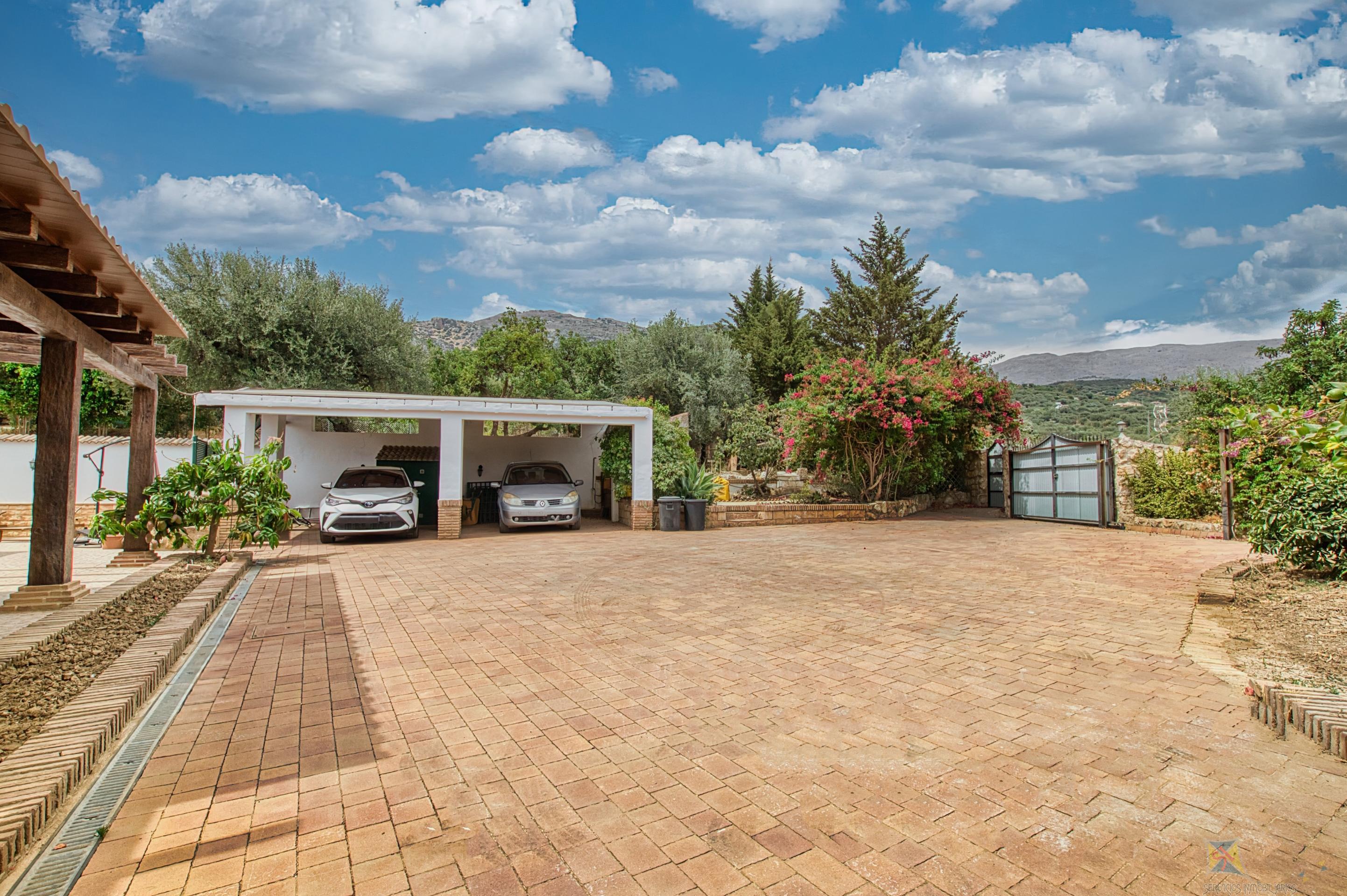 Venta de villa en Periana