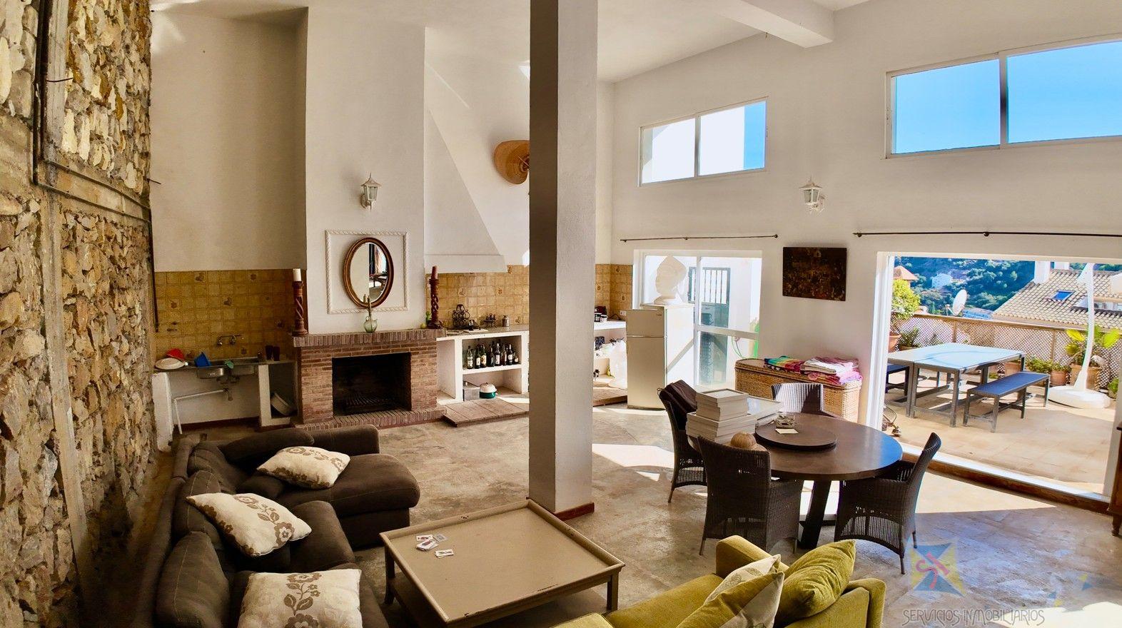 Venta de villa en Ojén