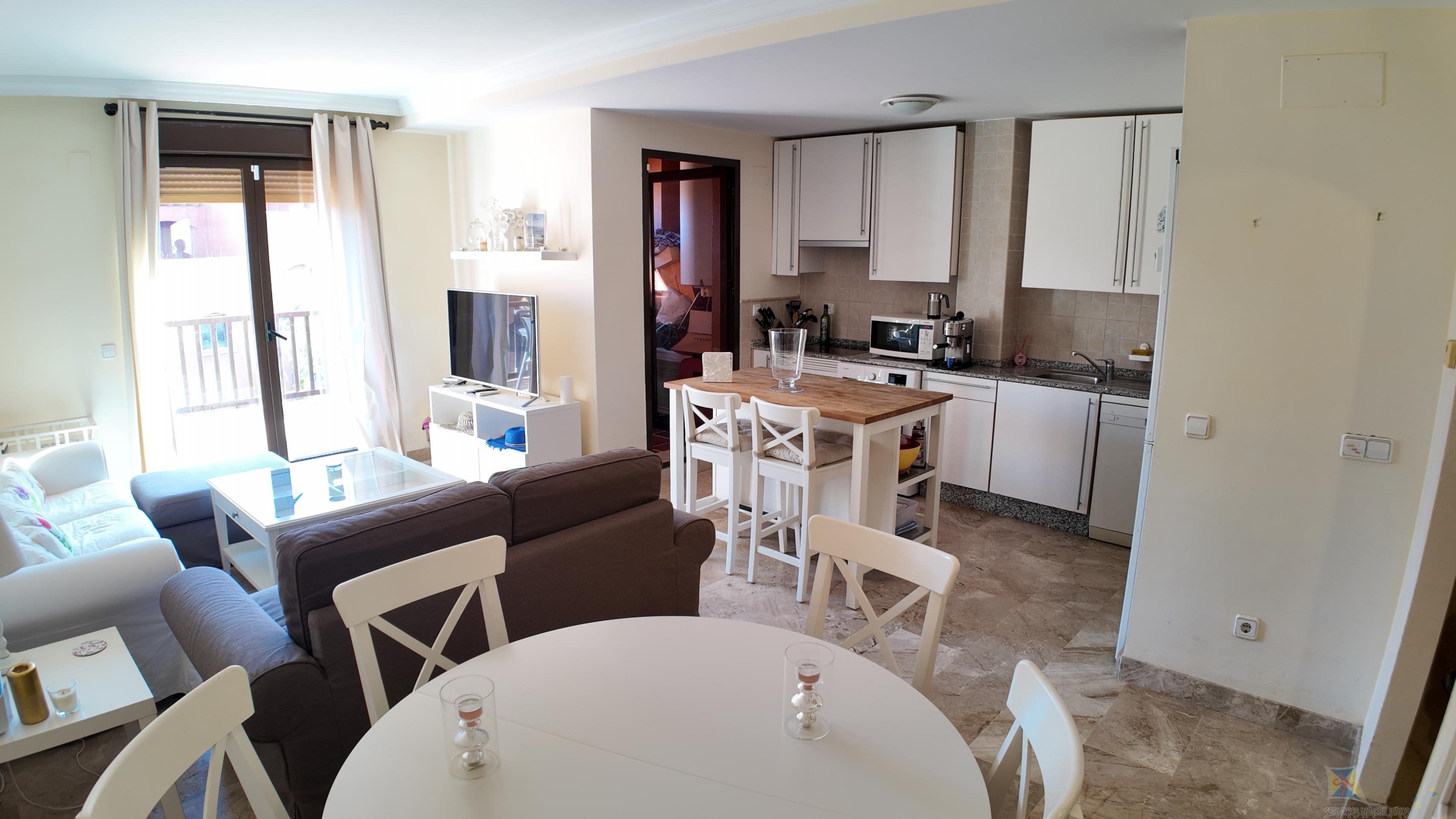 Venta de piso en Estepona