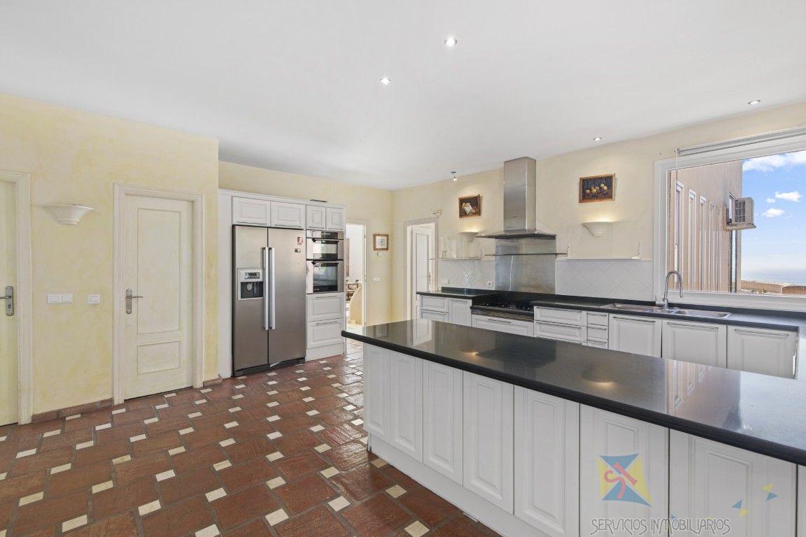 Venta de villa en Ojén