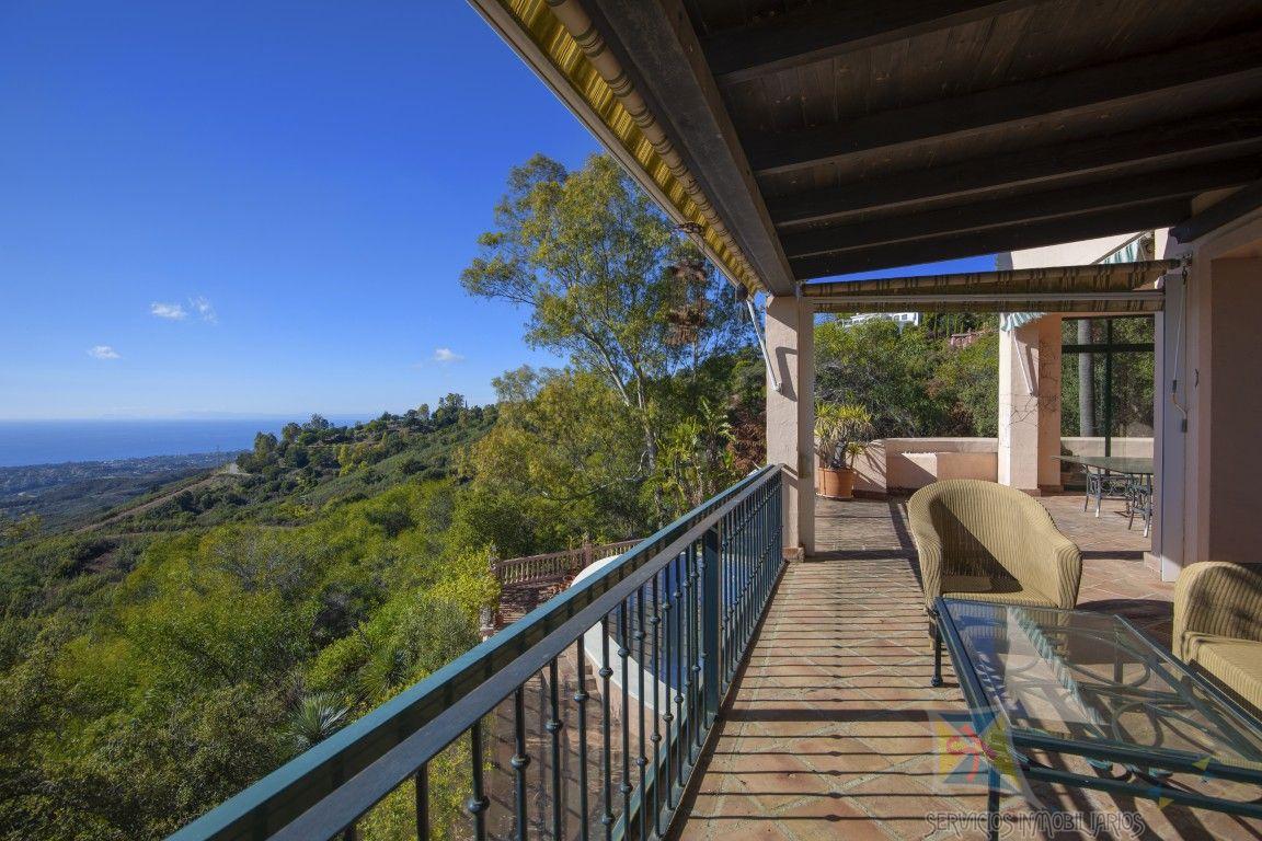 Venta de villa en Ojén