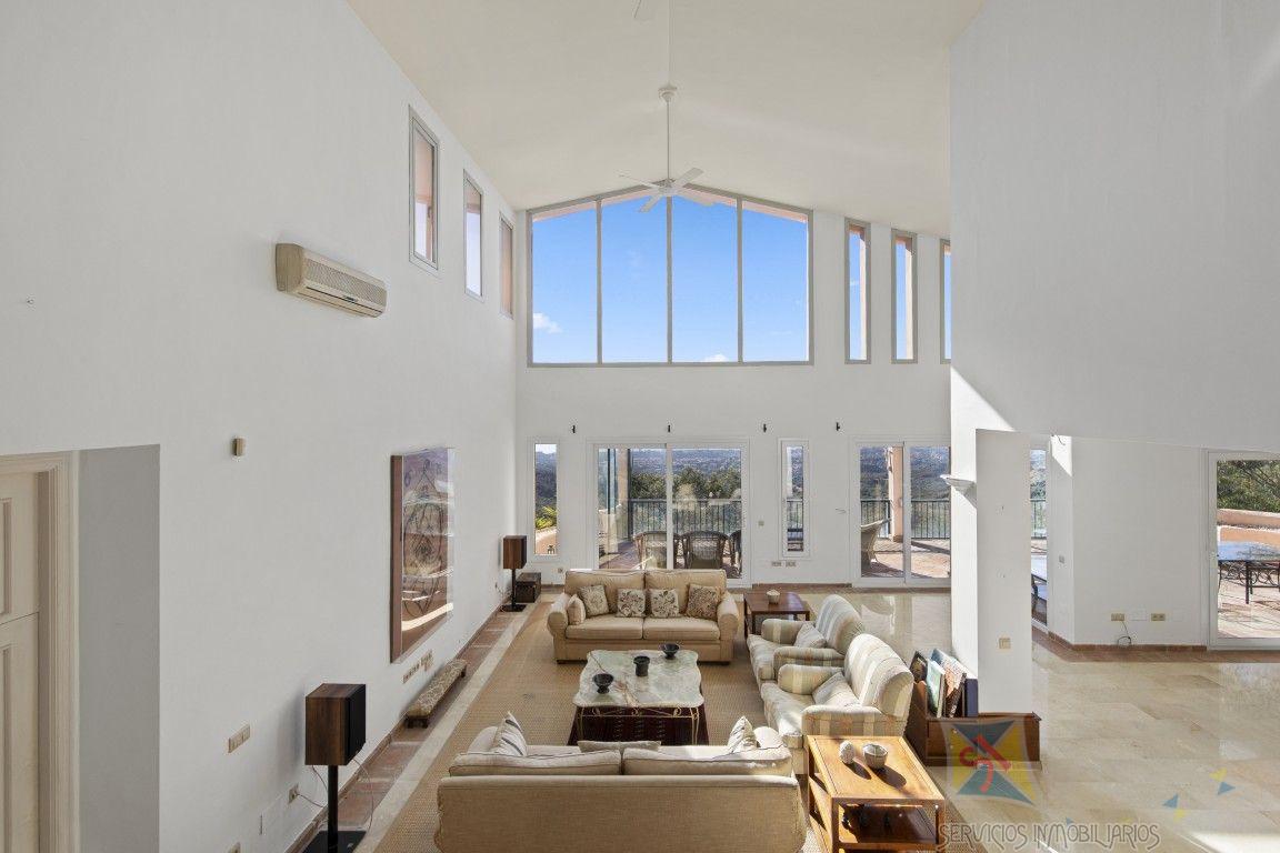 Venta de villa en Ojén