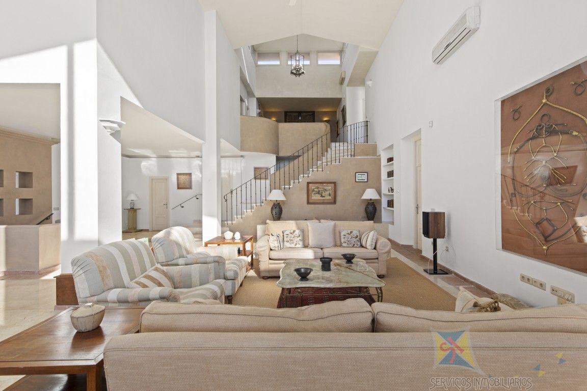 Venta de villa en Ojén