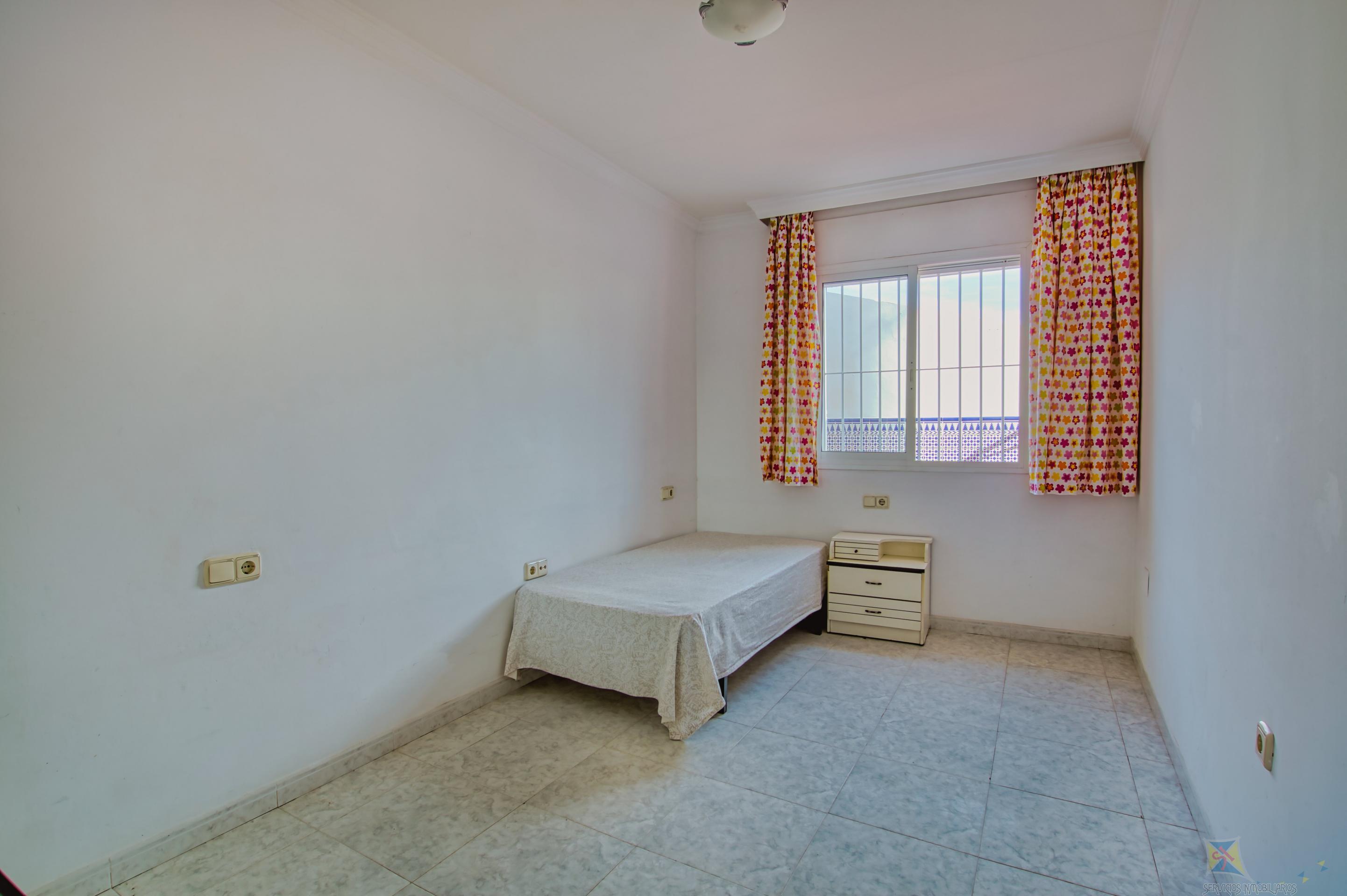 Venta de edificio en Vélez - Málaga