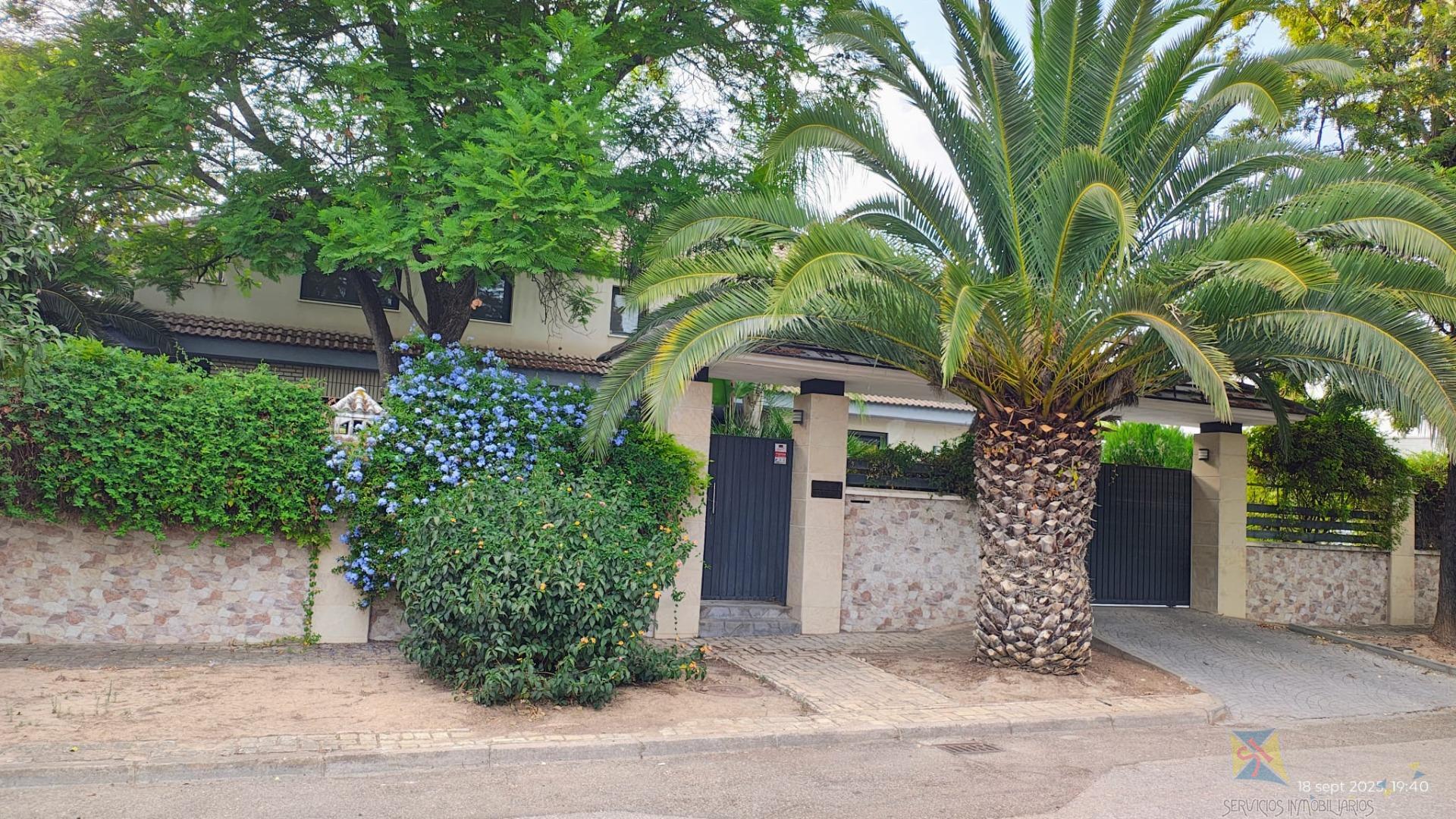Venta de chalet en Mairena del Aljarafe