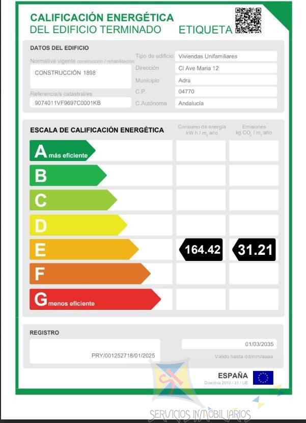 Venta de casa en Adra