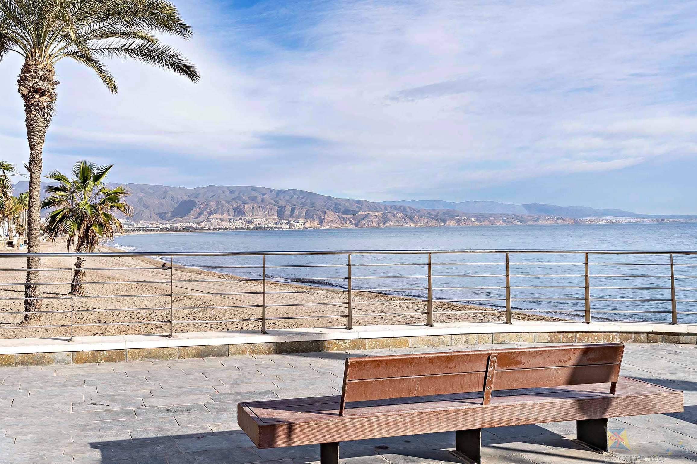 Venta de piso en Roquetas de Mar