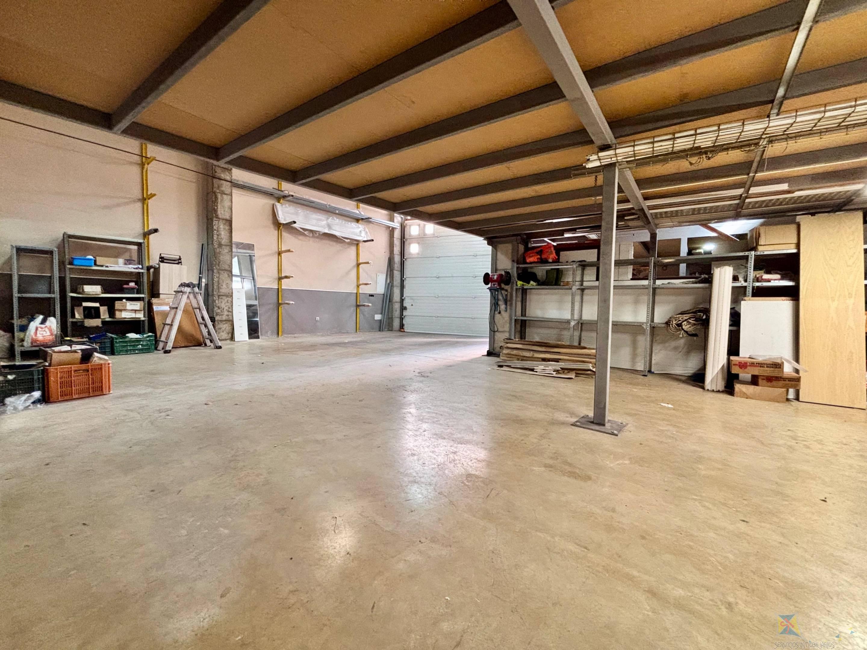 Venta de local en Roquetas de Mar