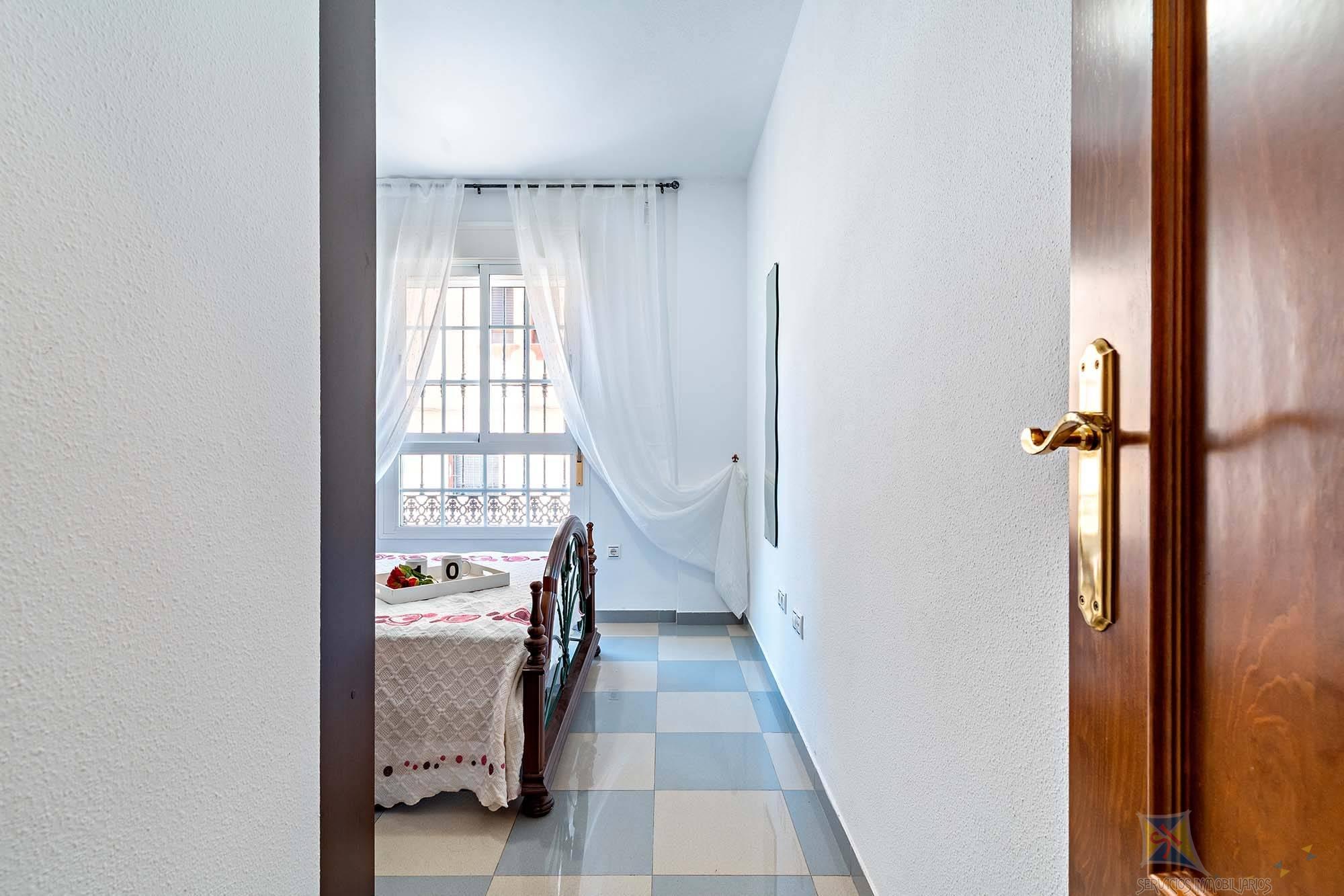 Venta de planta baja en Roquetas de Mar