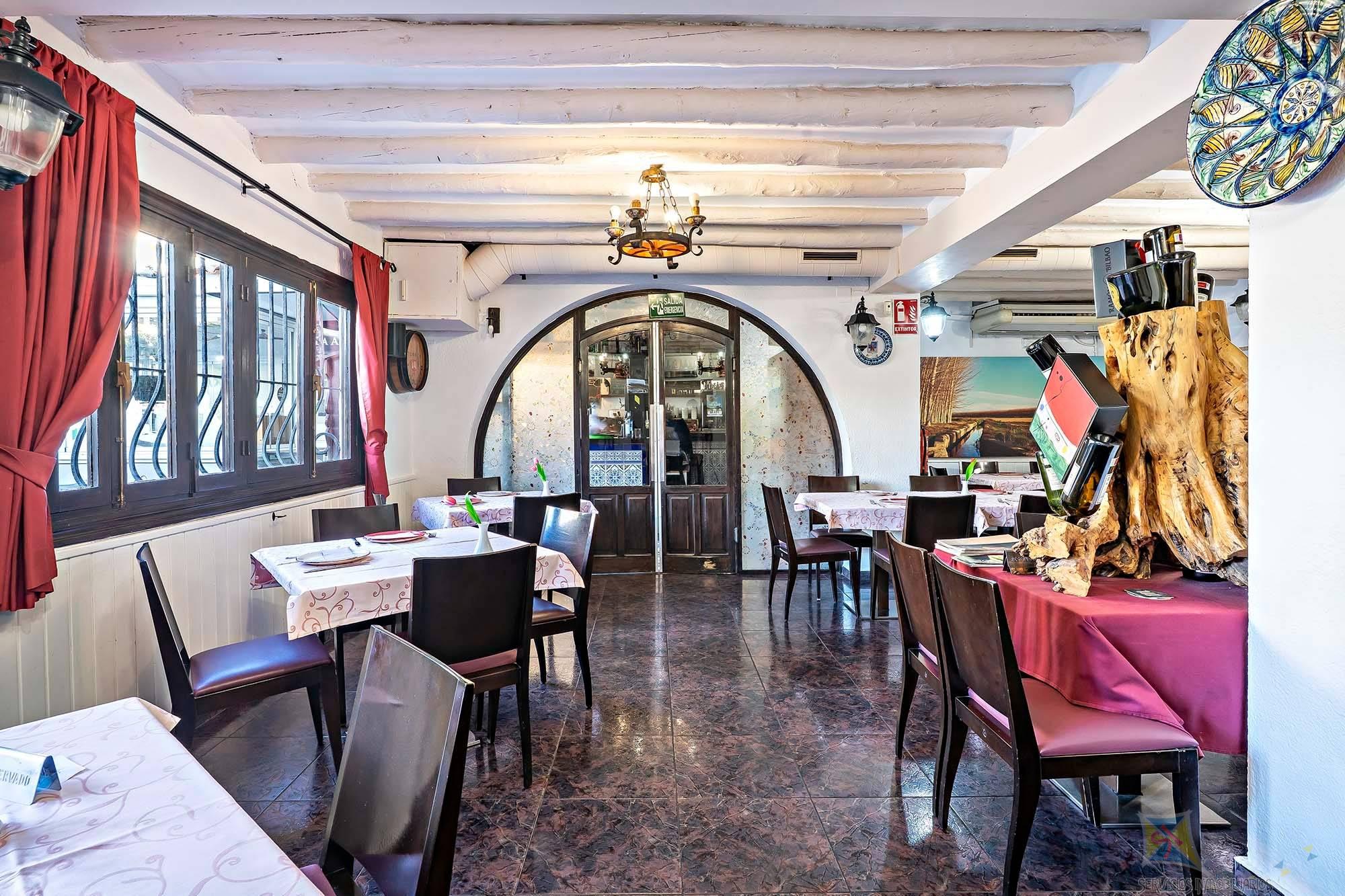 Venta de local en Roquetas de Mar