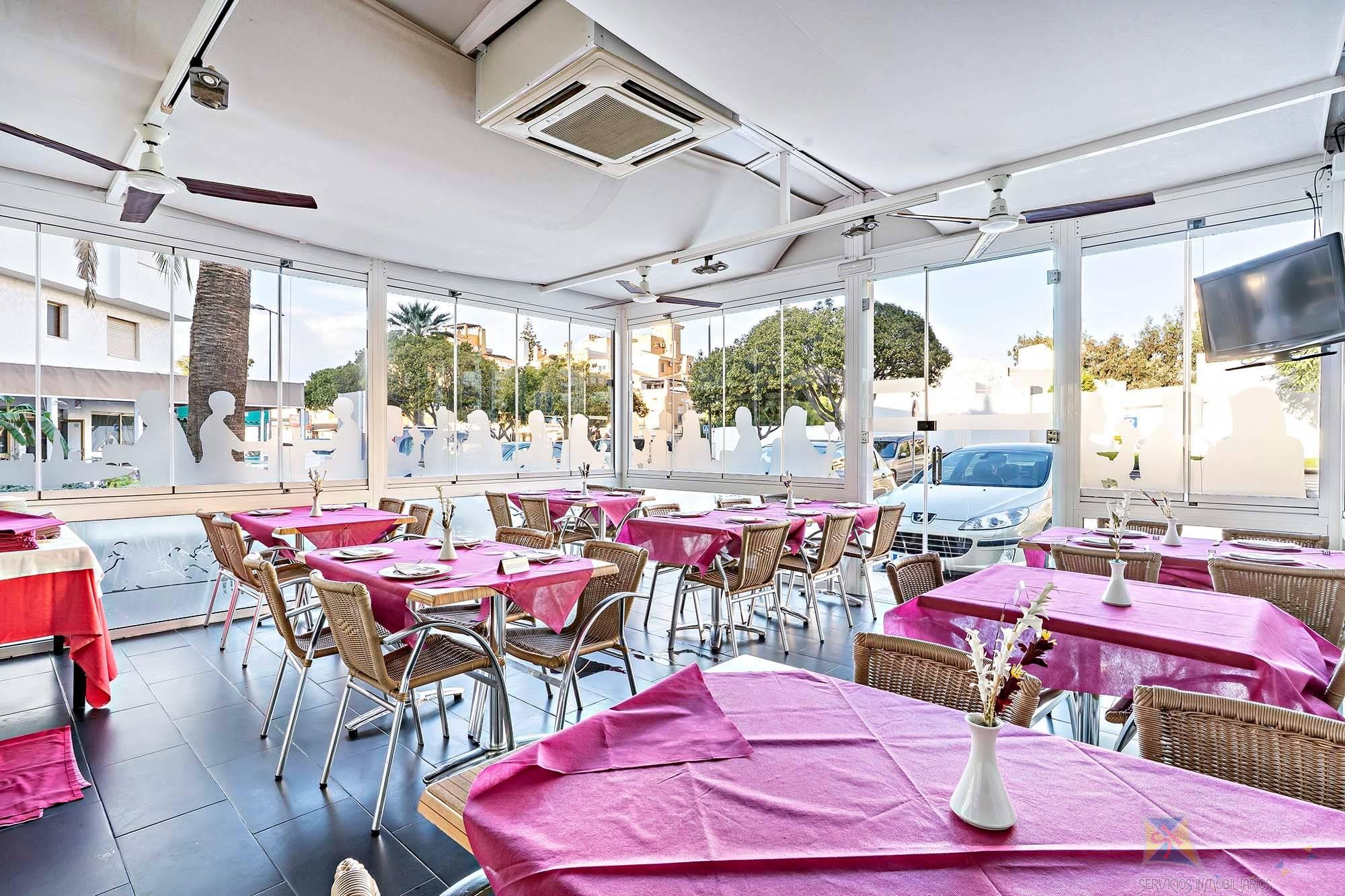 Venta de local en Roquetas de Mar