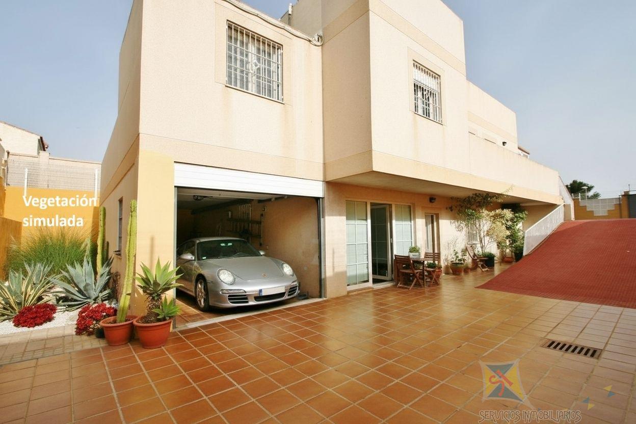 Venta de chalet en Almería