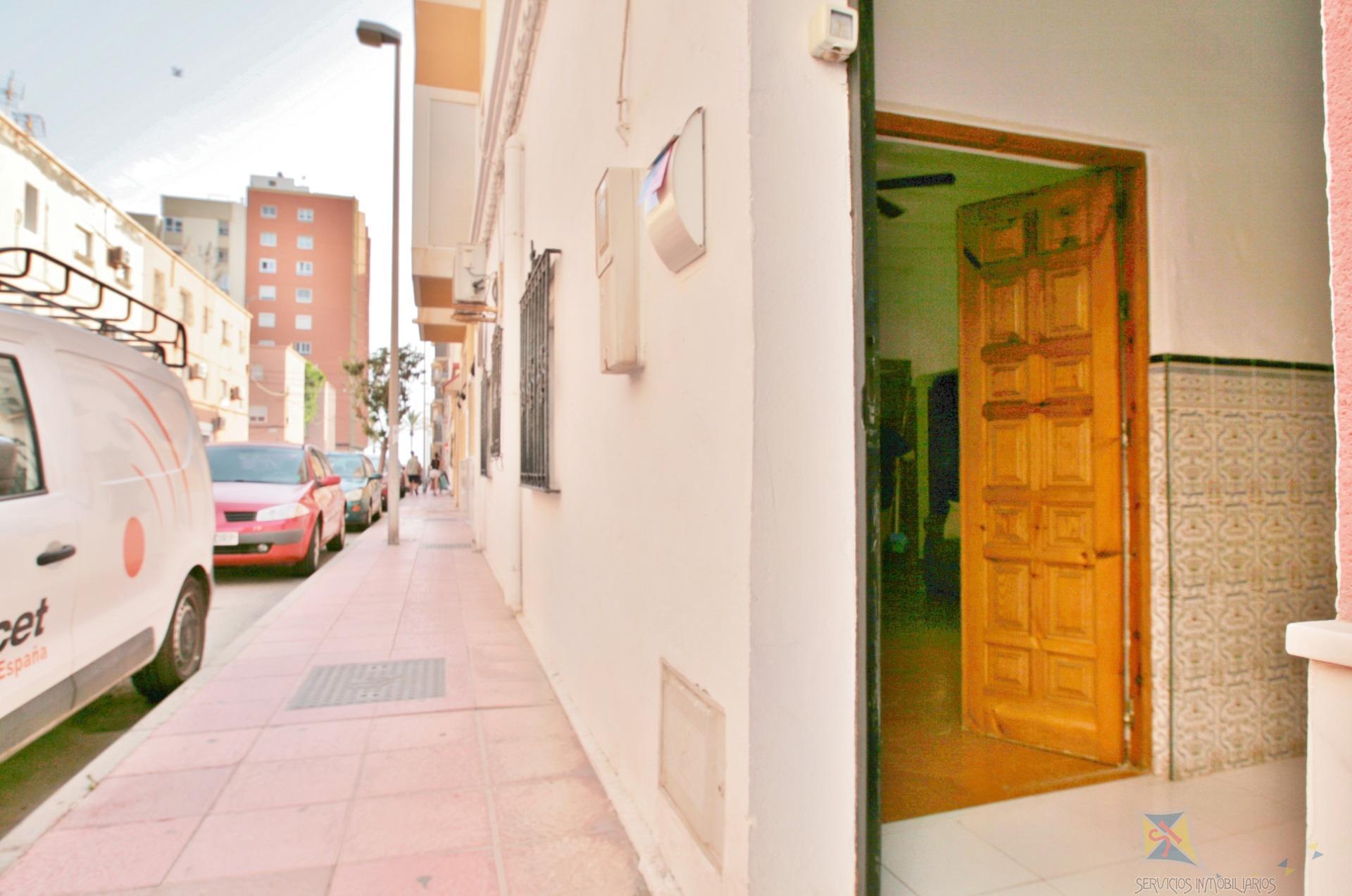 Venta de casa en Almería