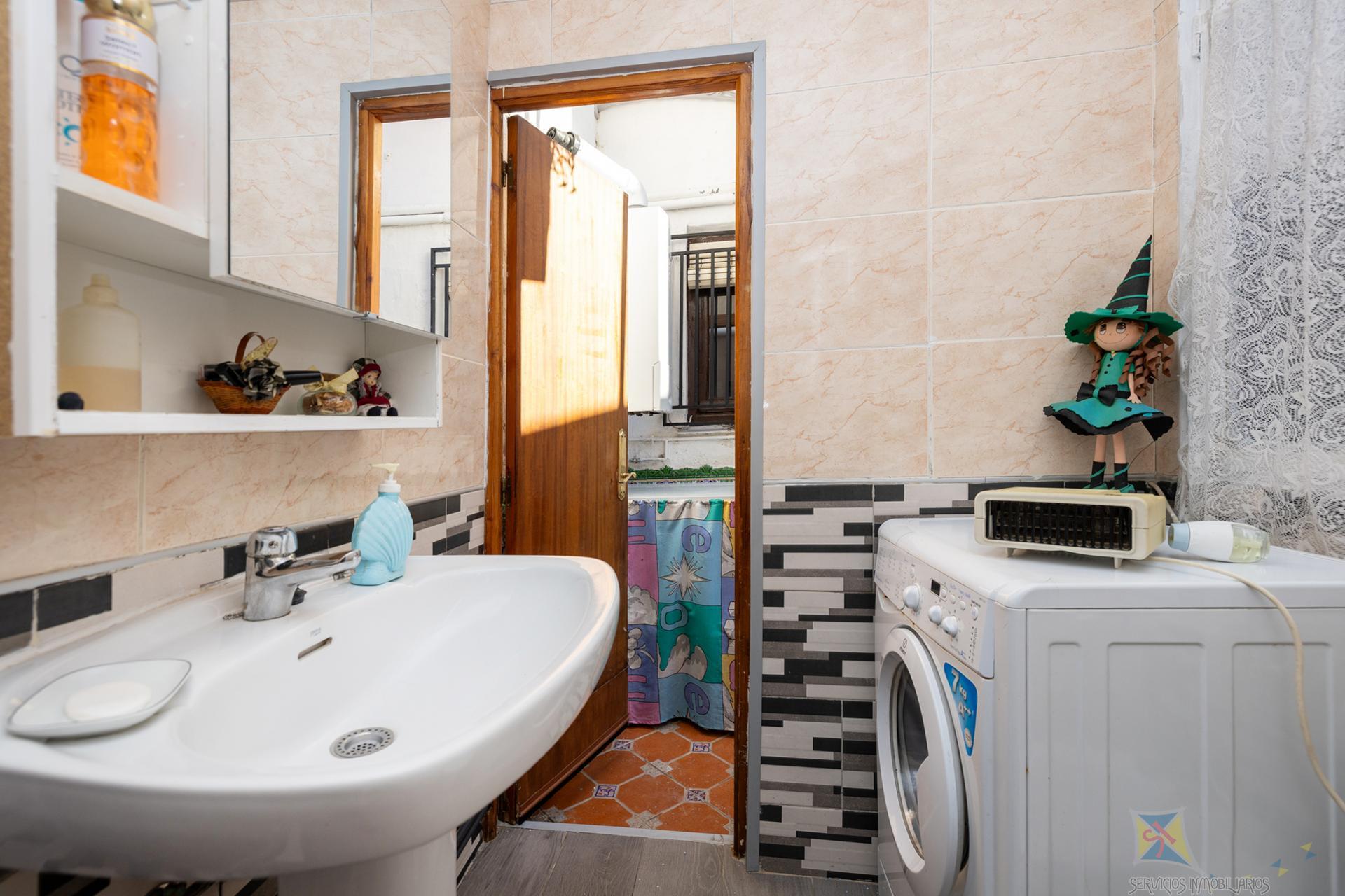 Venta de casa en Granada