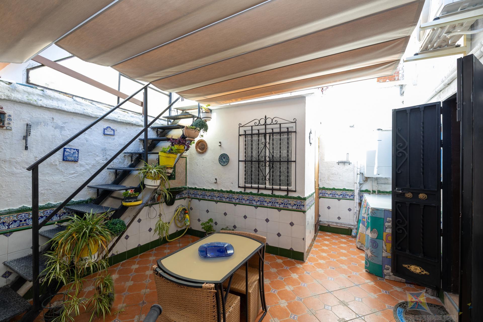 Venta de casa en Granada